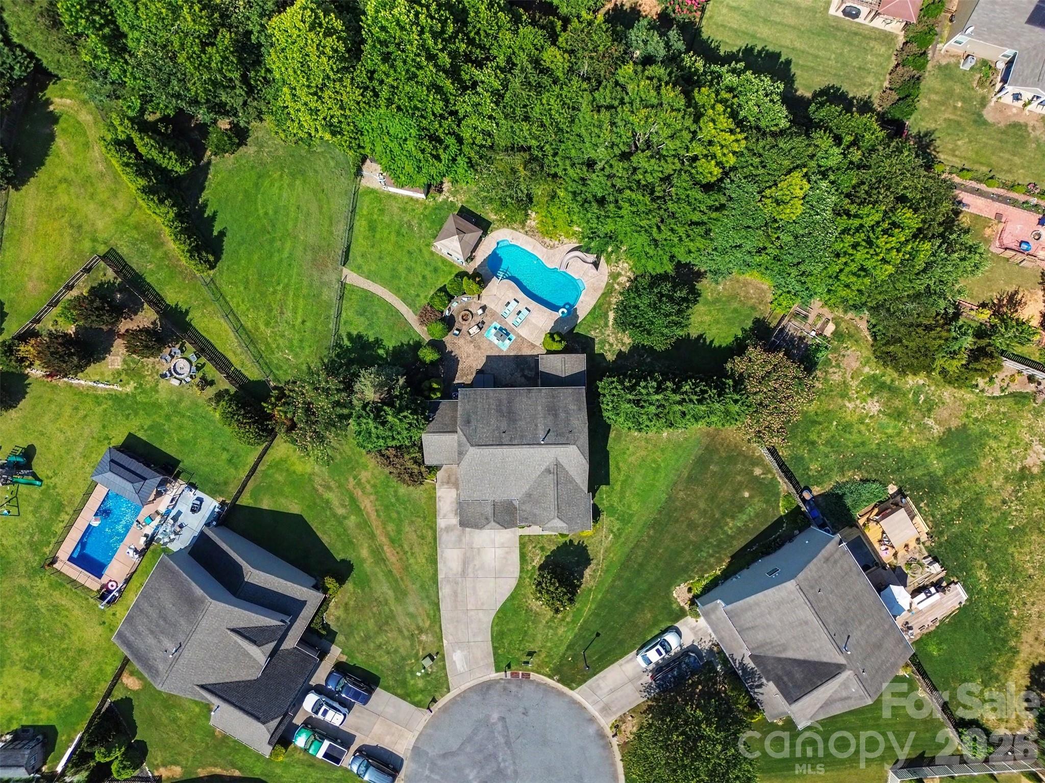 main property photo 31