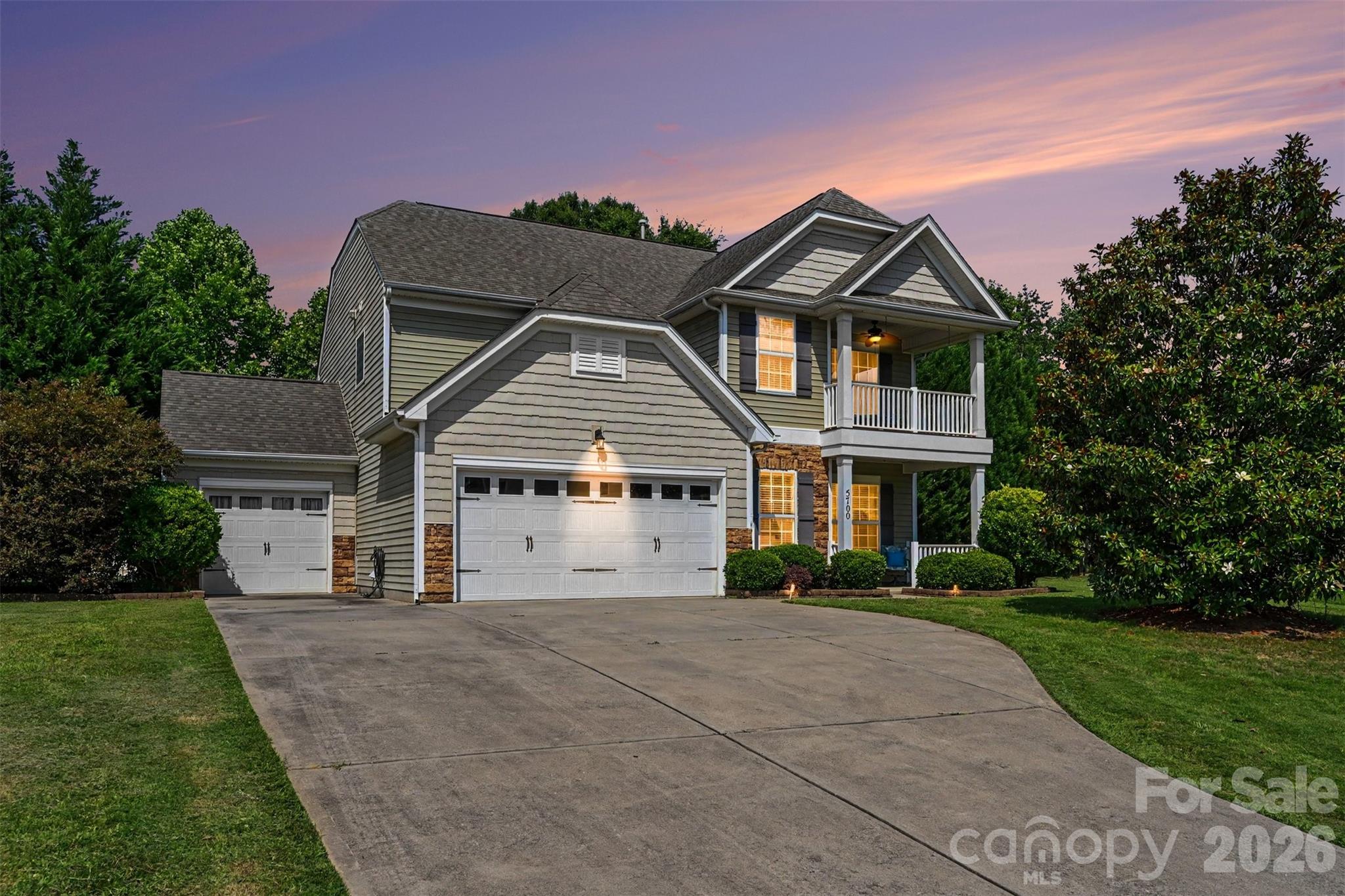 main property photo 32