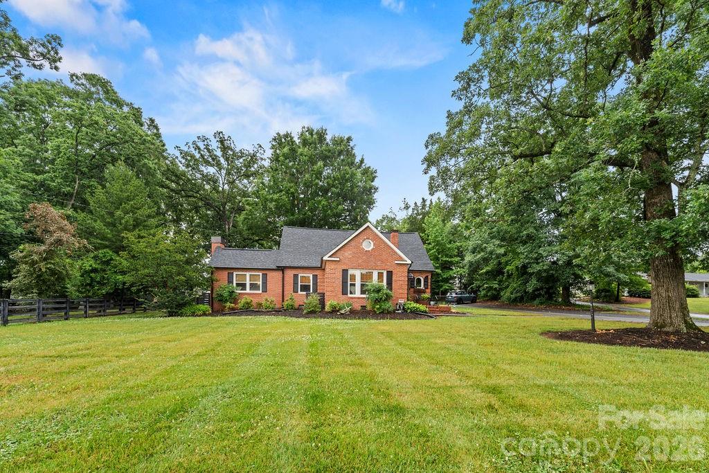 main property photo 30