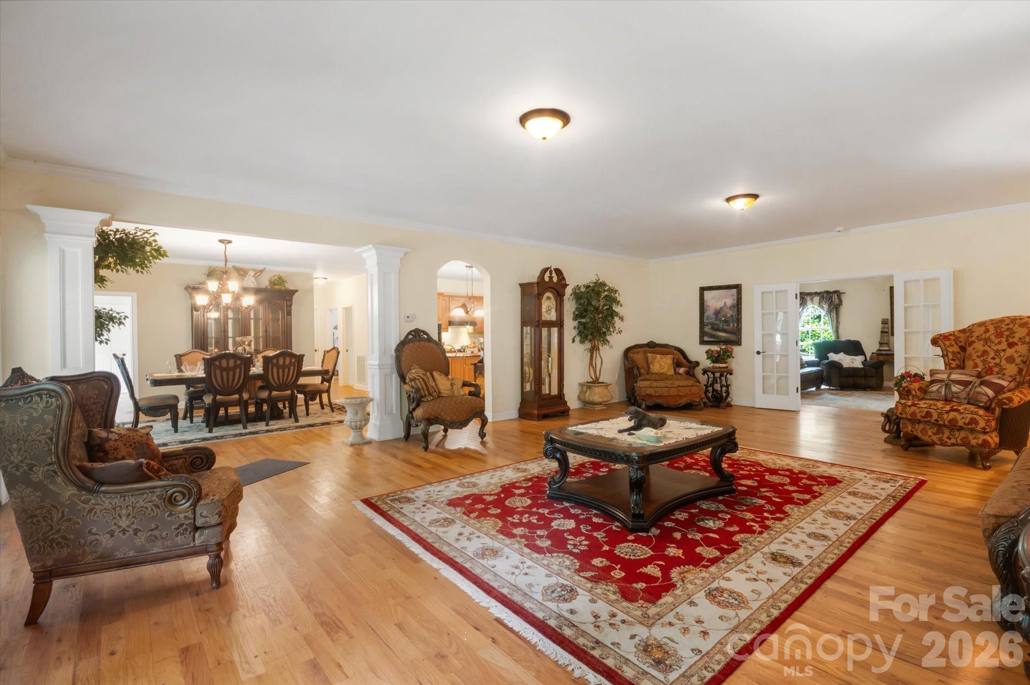 main property photo 3