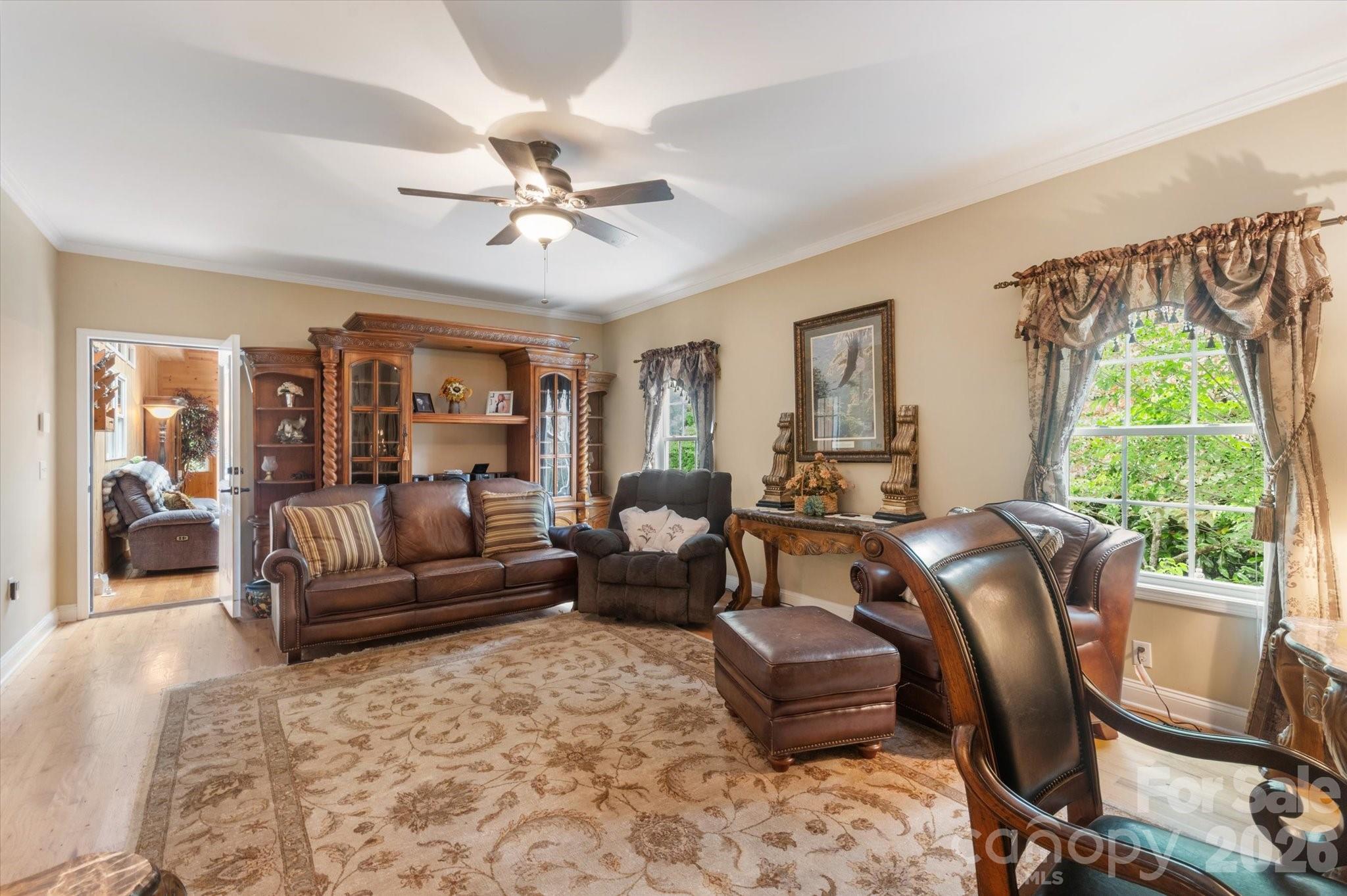 main property photo 33