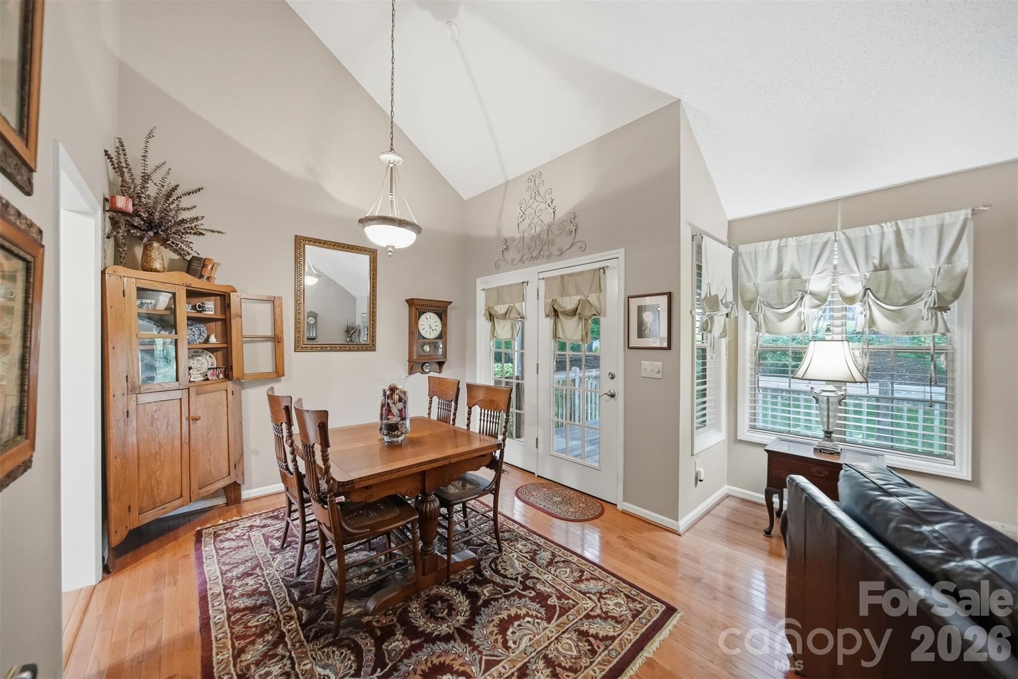 main property photo 15