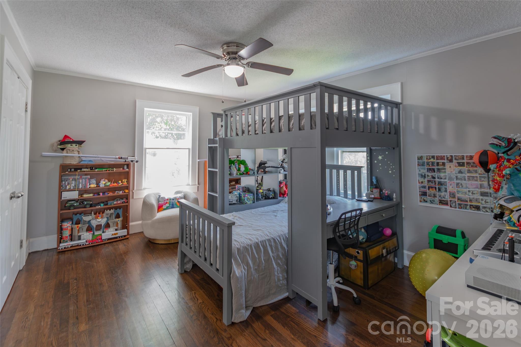 main property photo 17