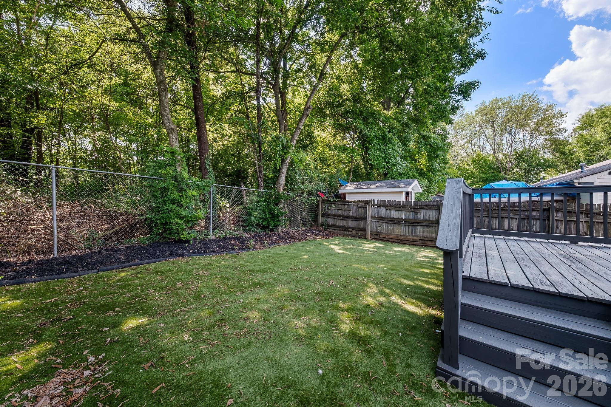 main property photo 28