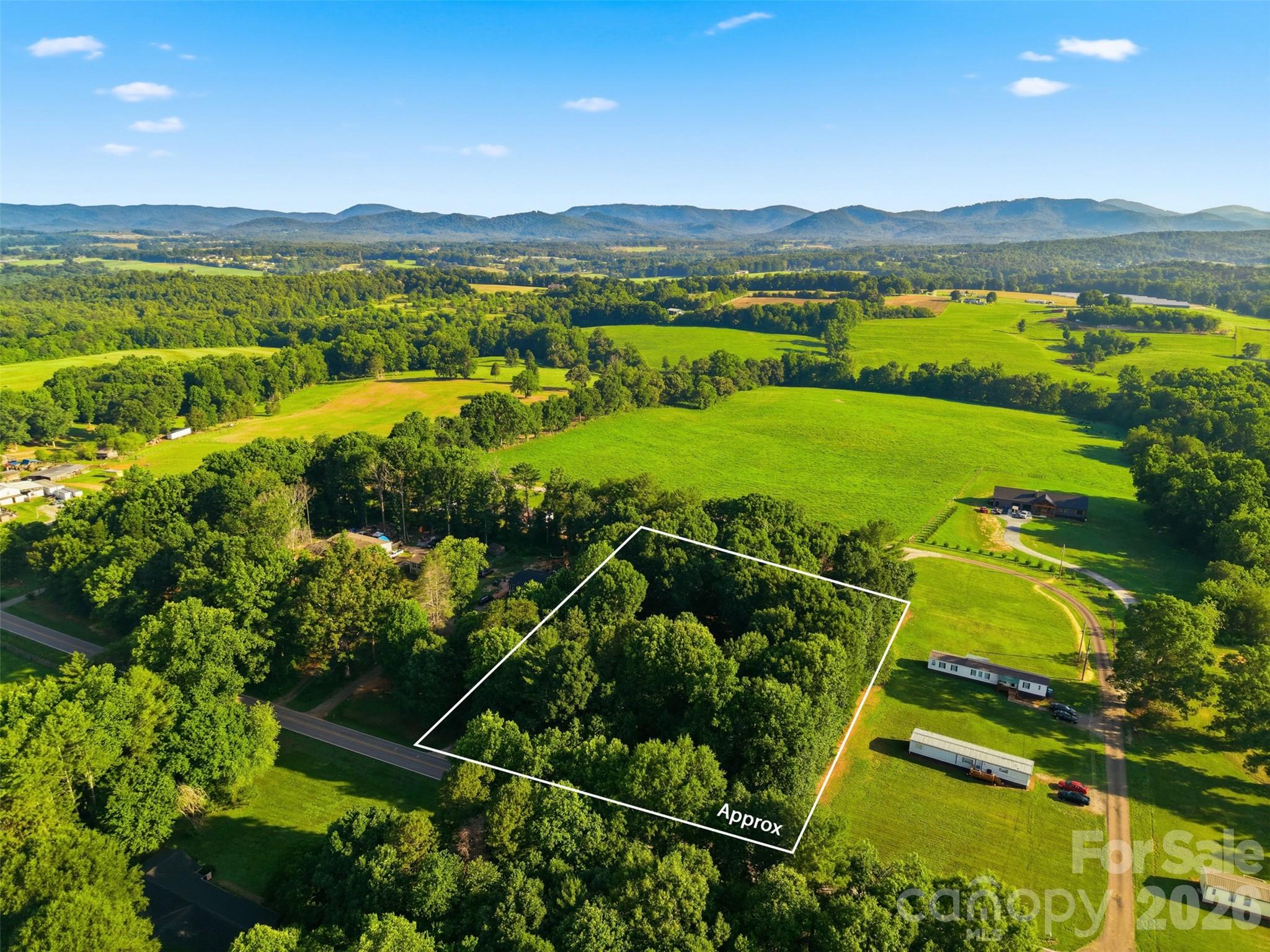 main property photo 40