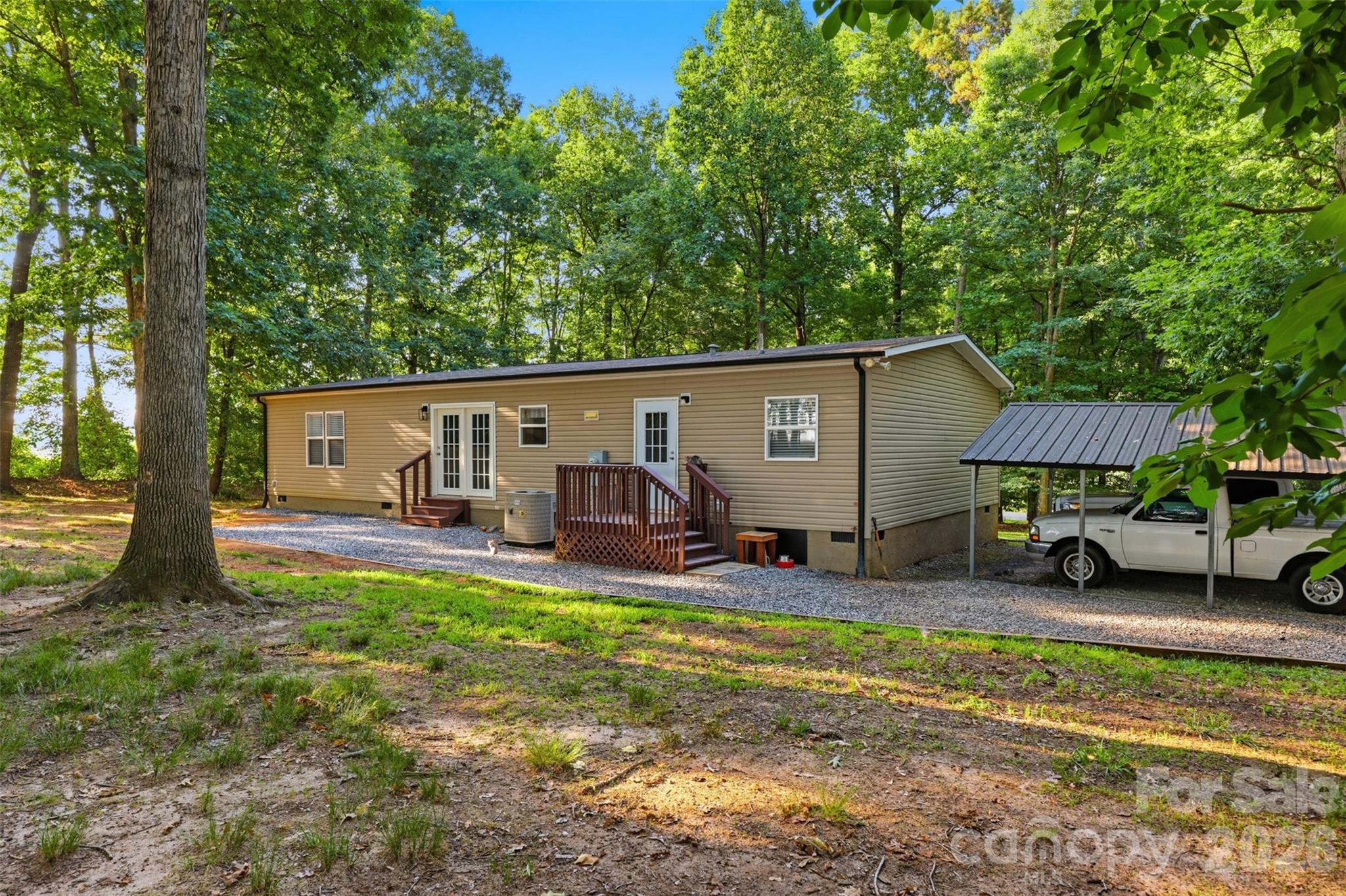 main property photo 9