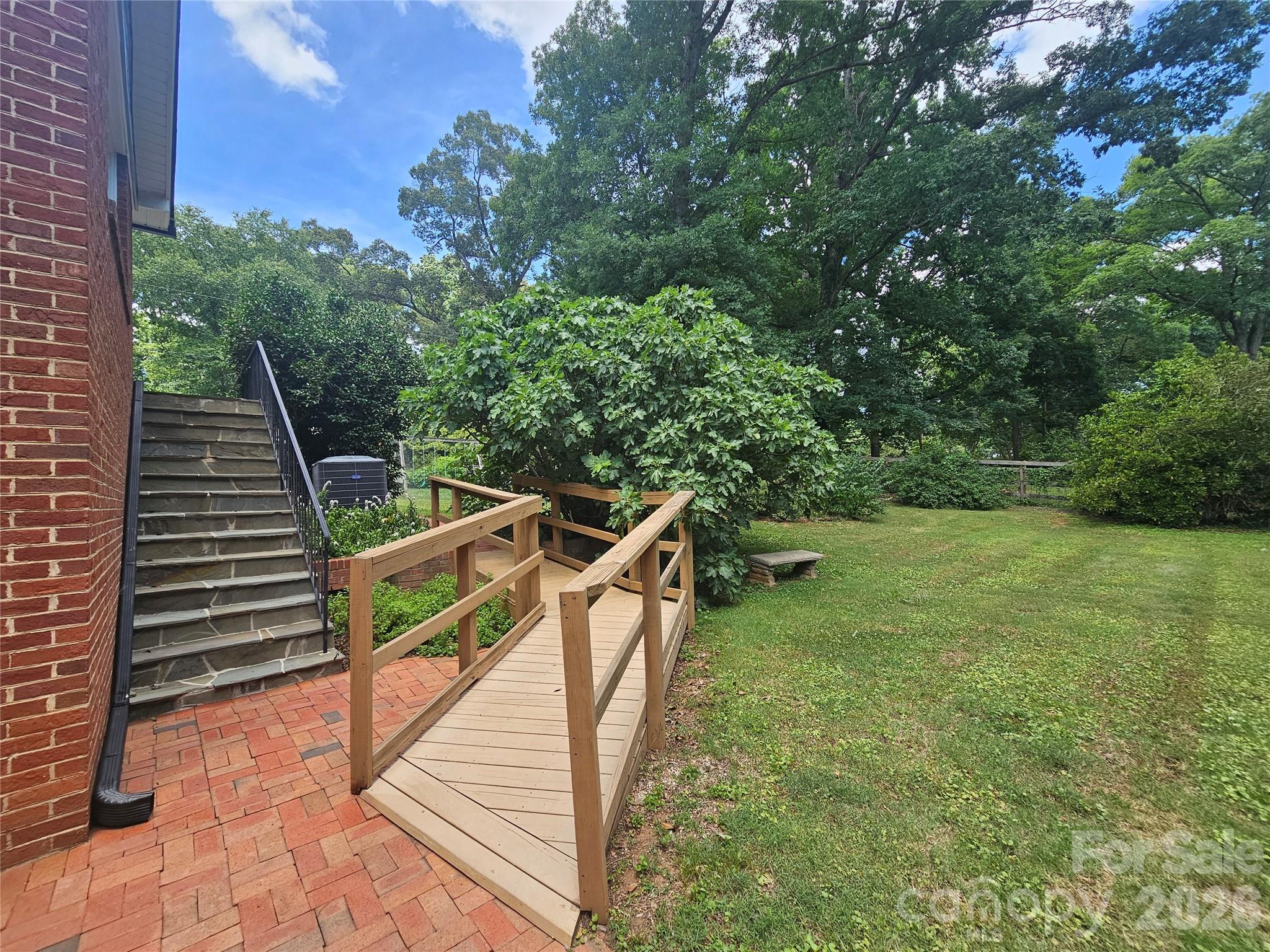 main property photo 39