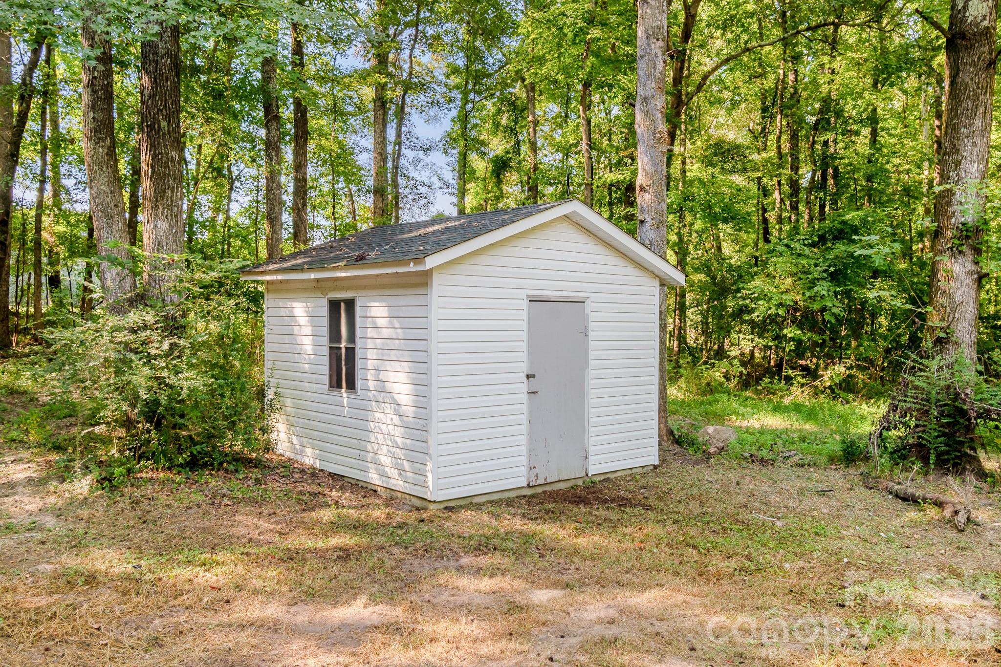 main property photo 44