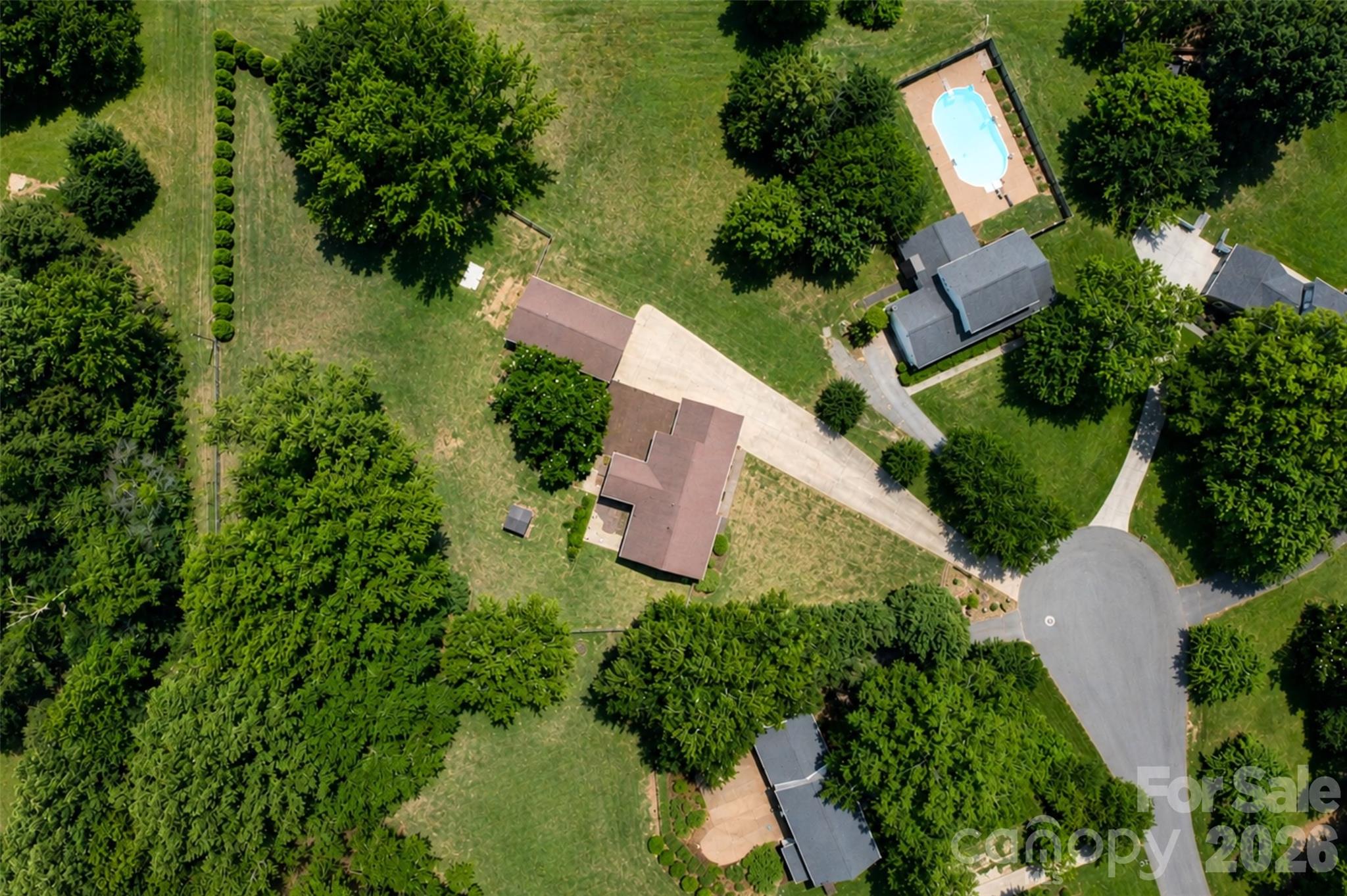 main property photo 37