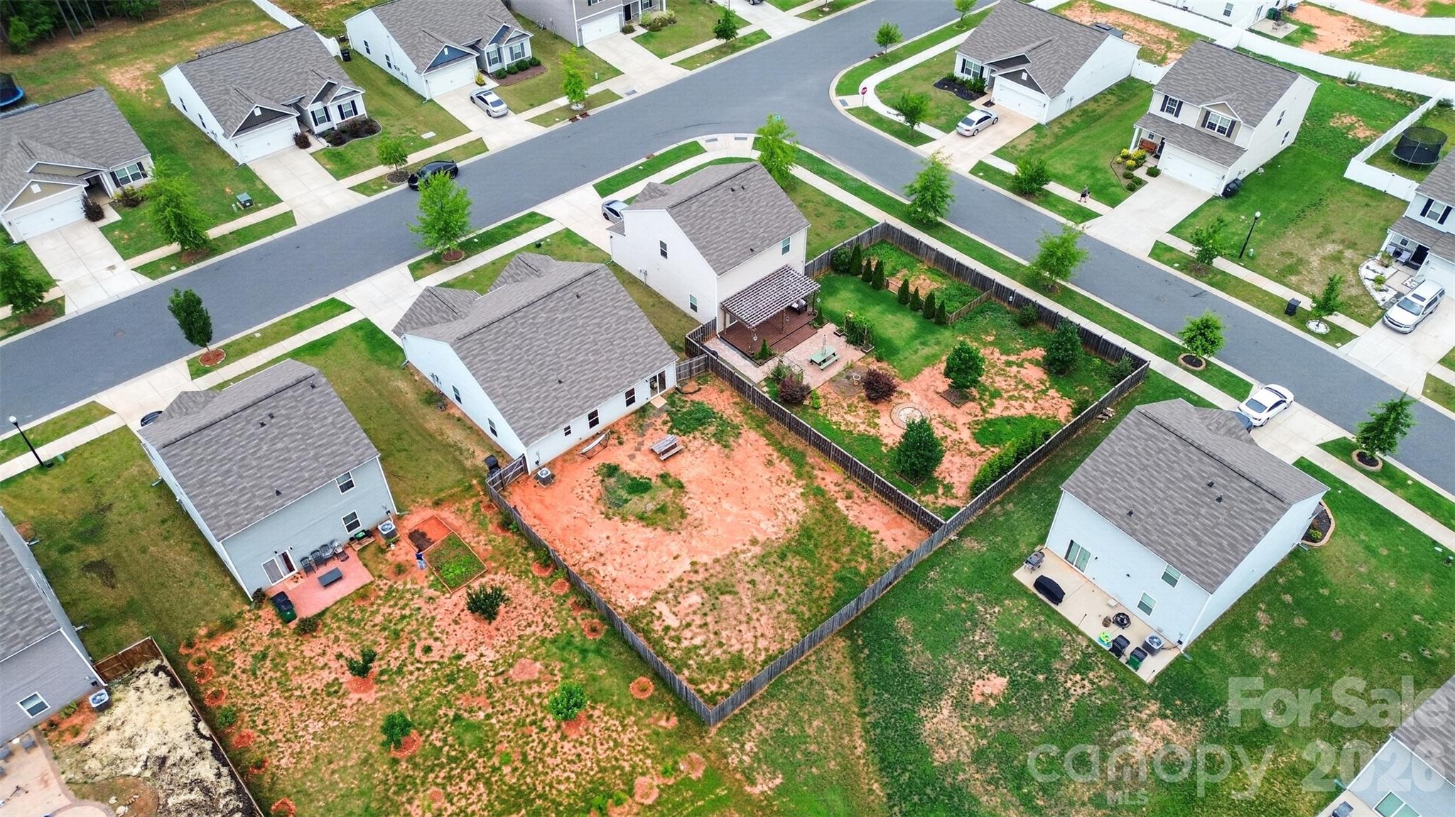 main property photo 38