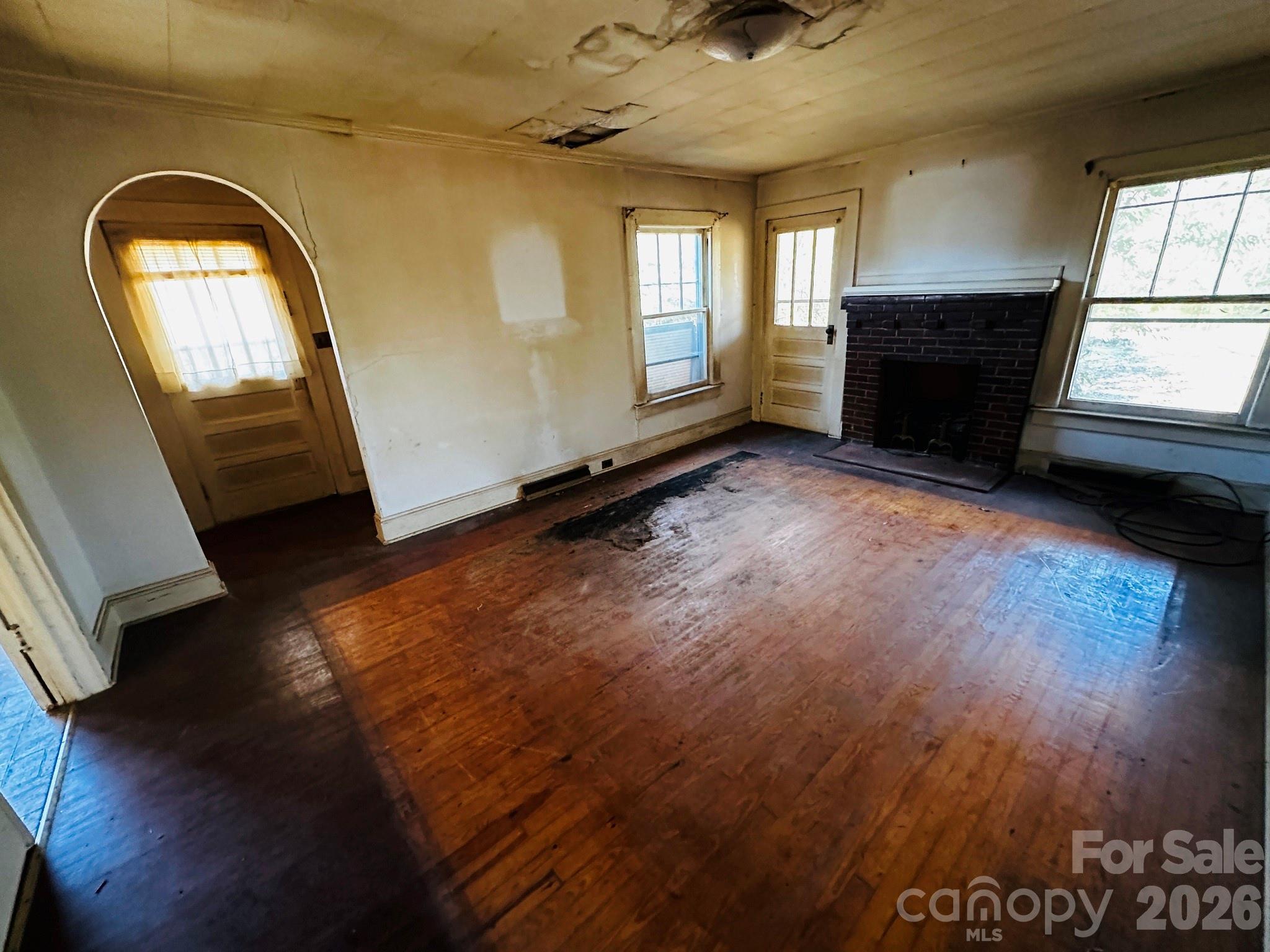 main property photo 7