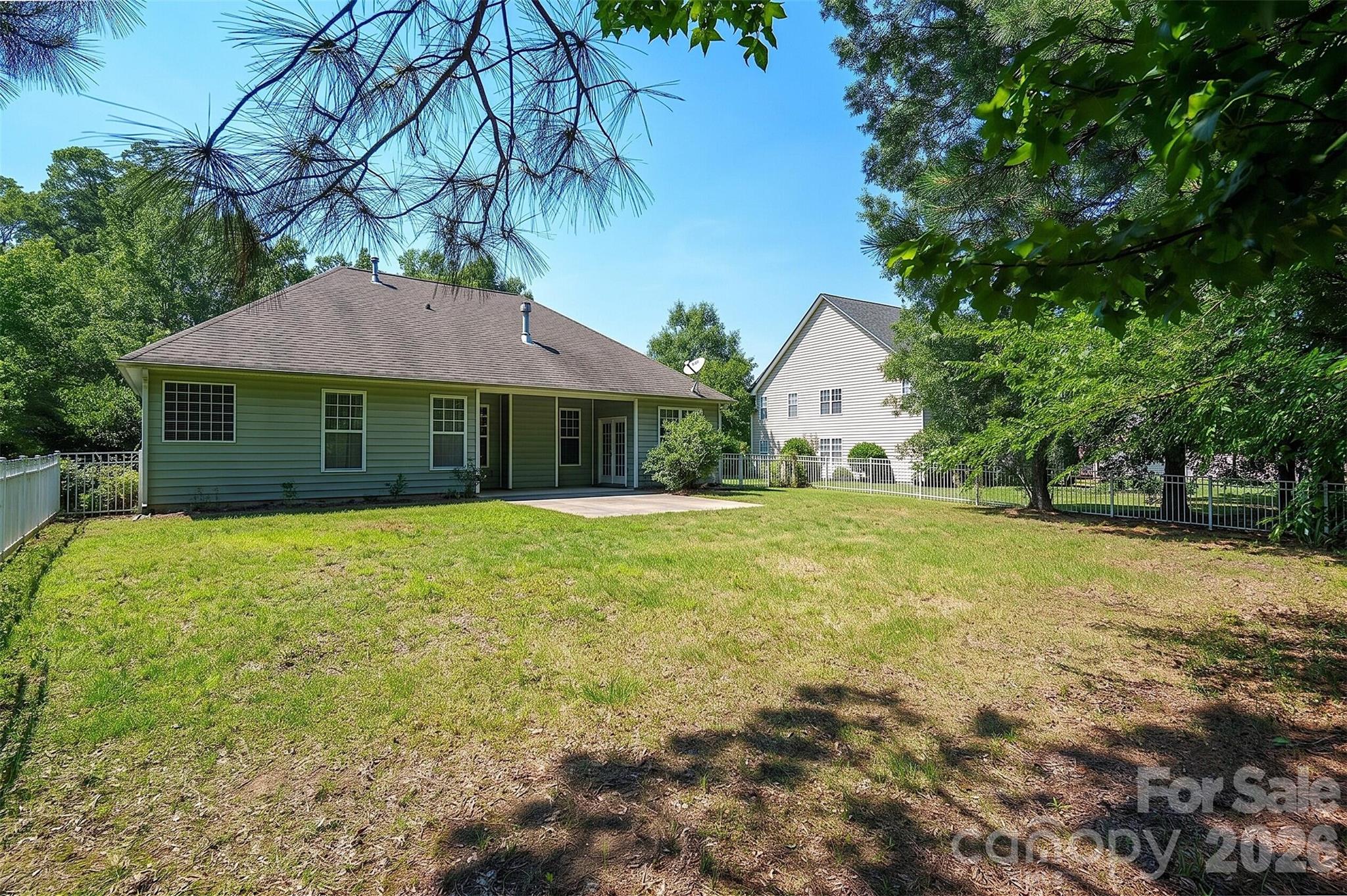 main property photo 20