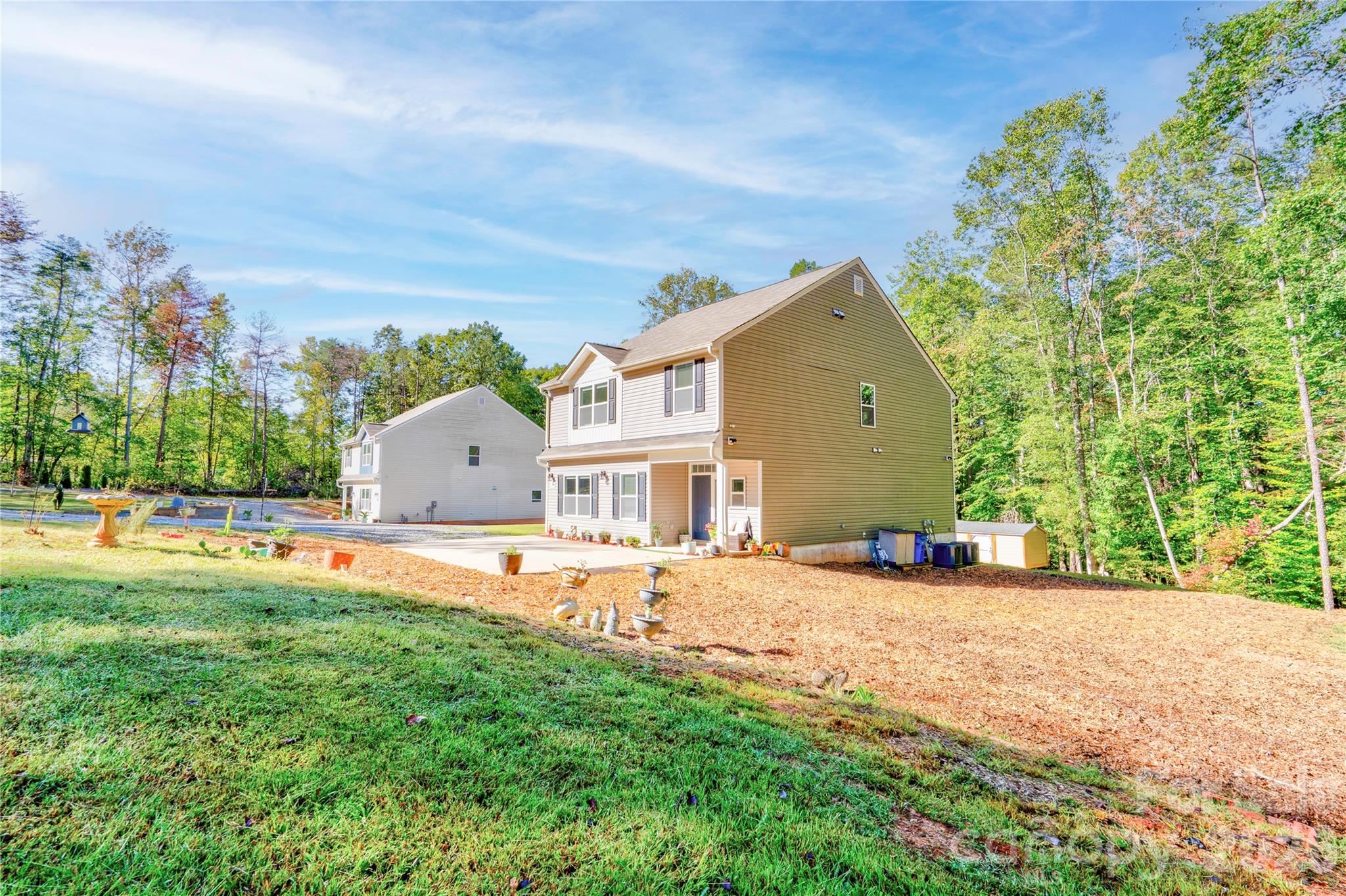 main property photo 33