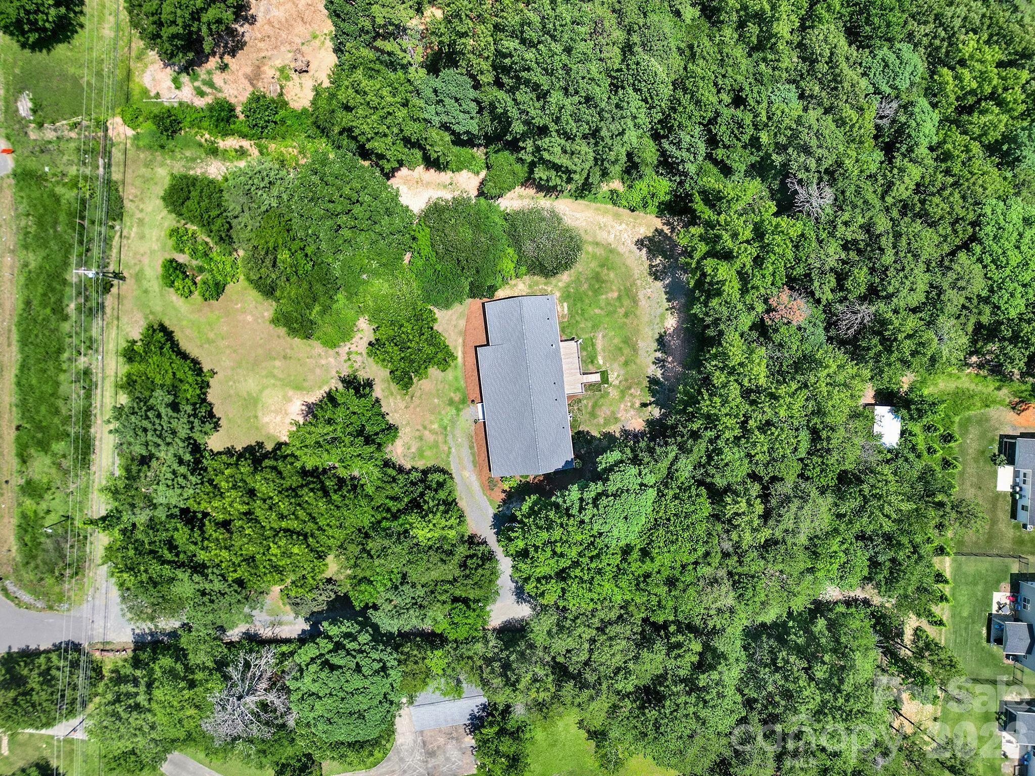 main property photo 32