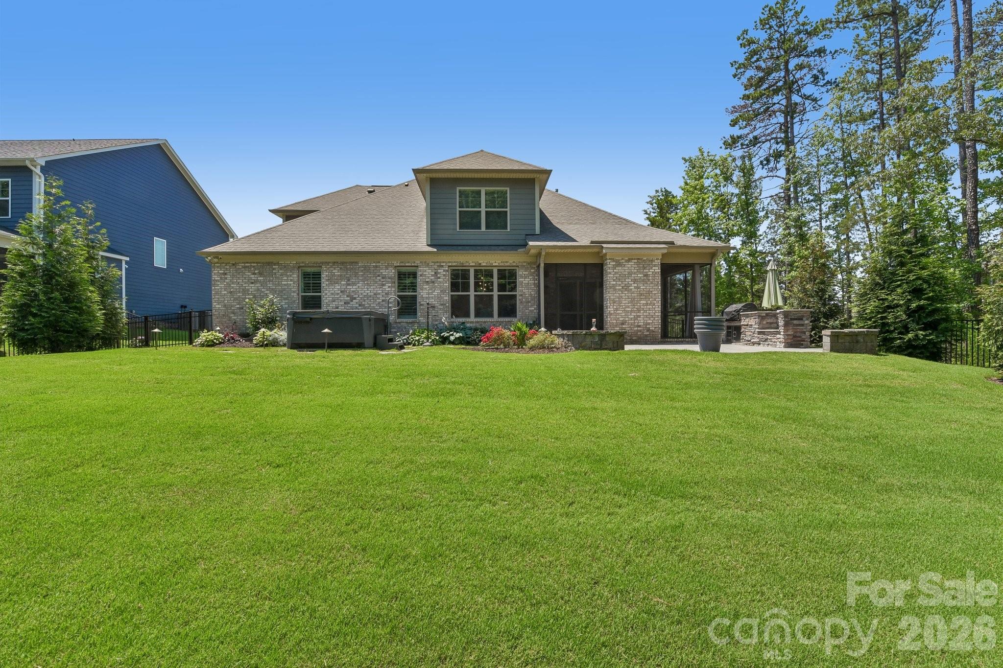 main property photo 34