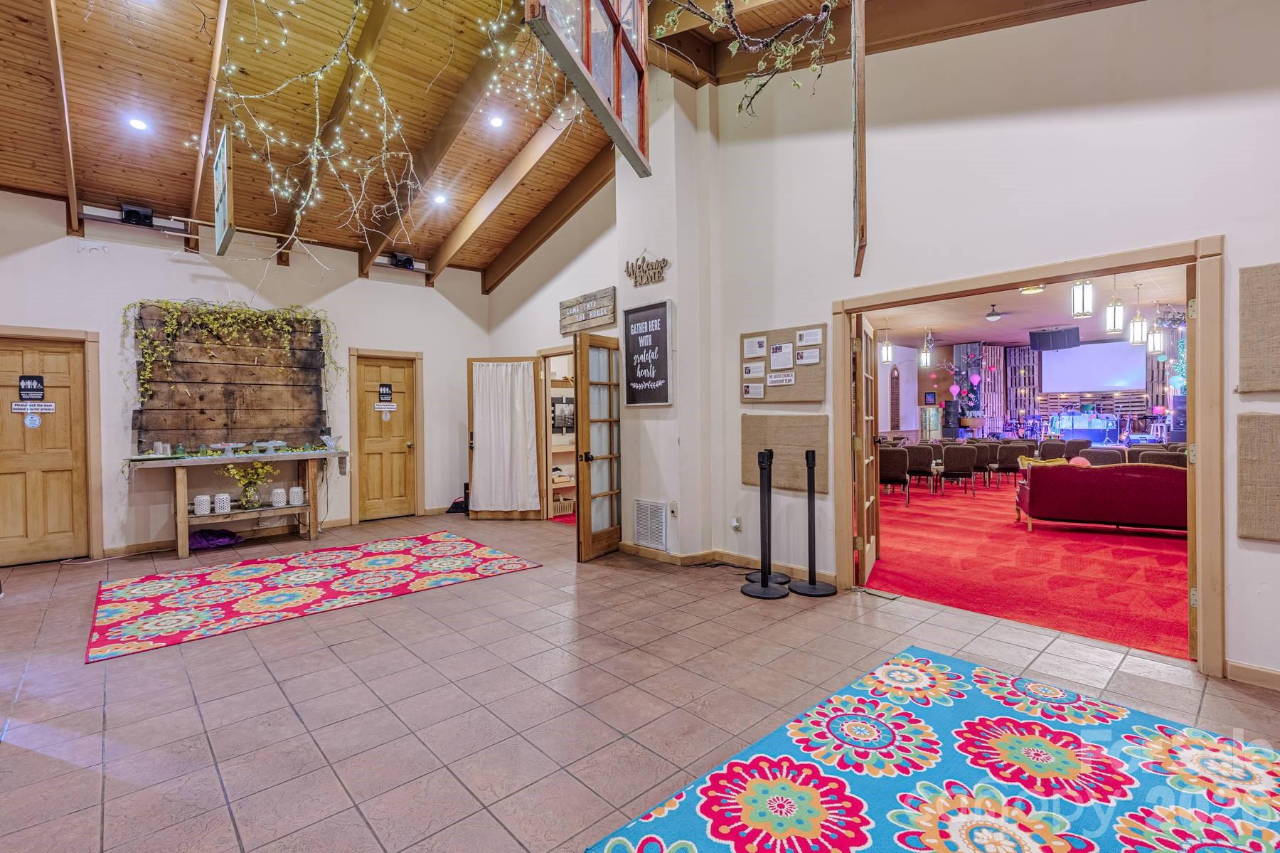 main property photo 5