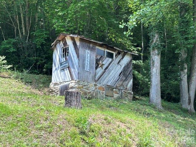 main property photo 17