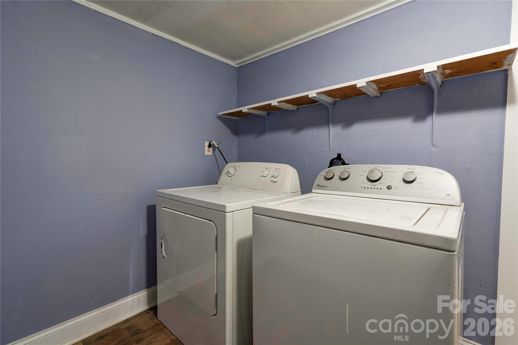 main property photo 13