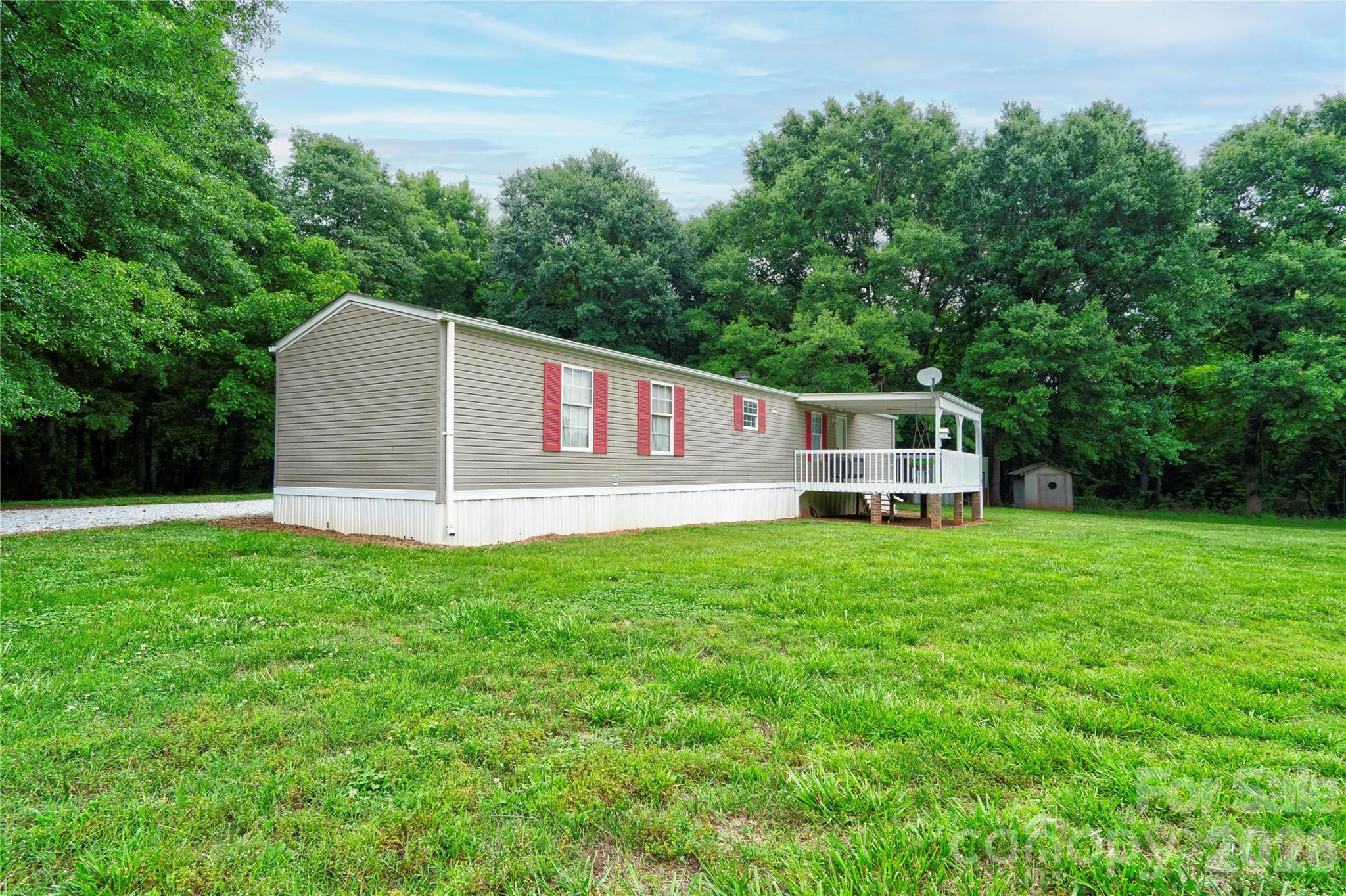main property photo 44