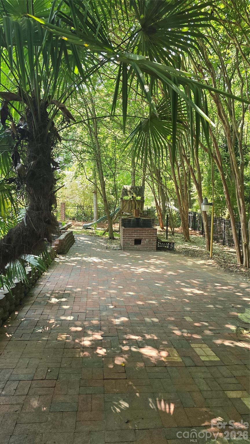 main property photo 45