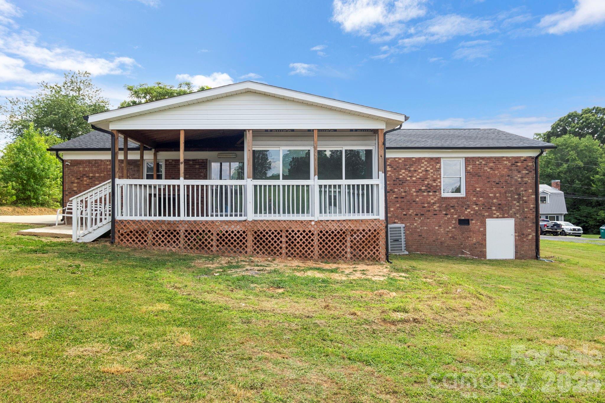 main property photo 27