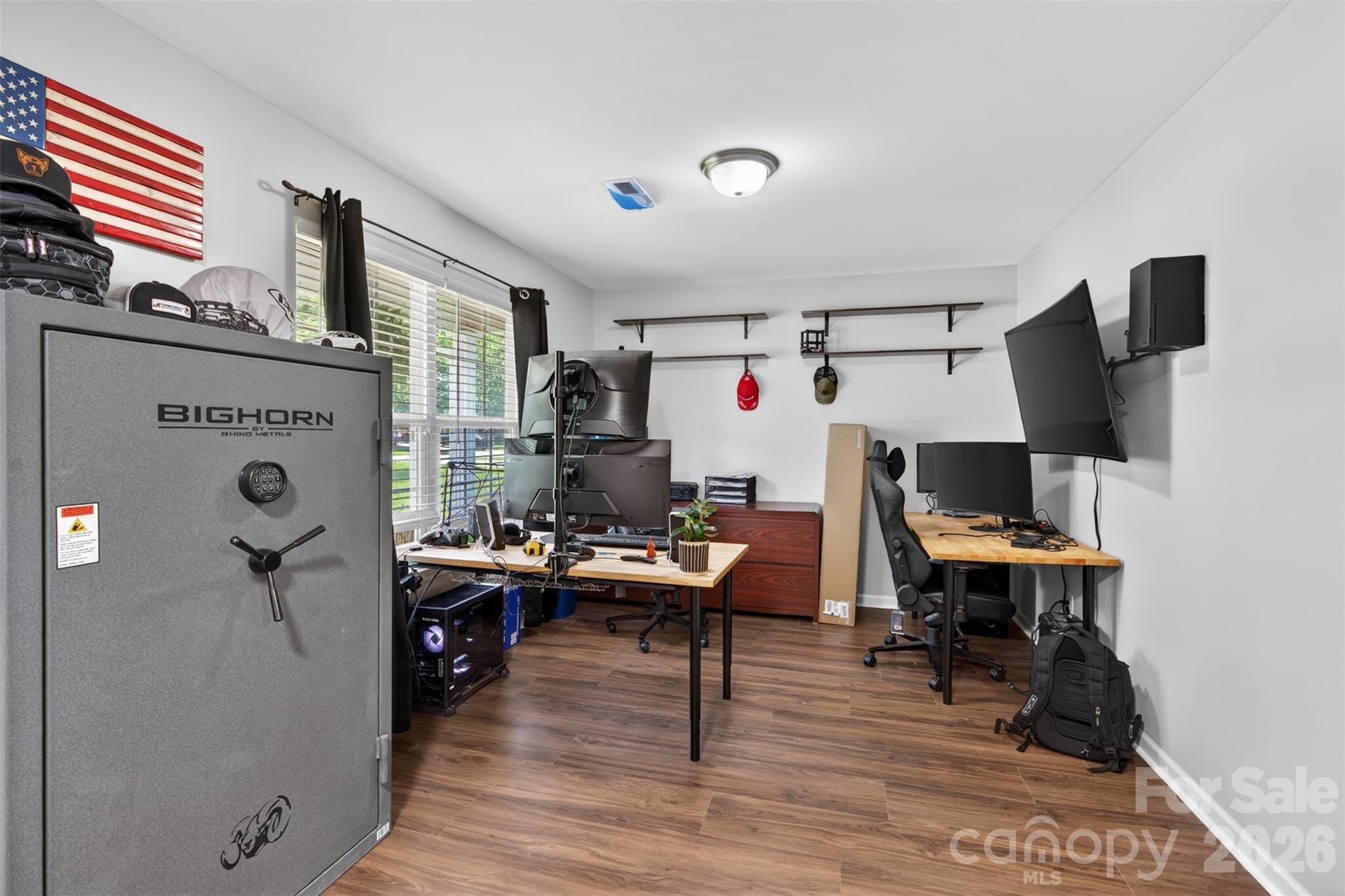 main property photo 3