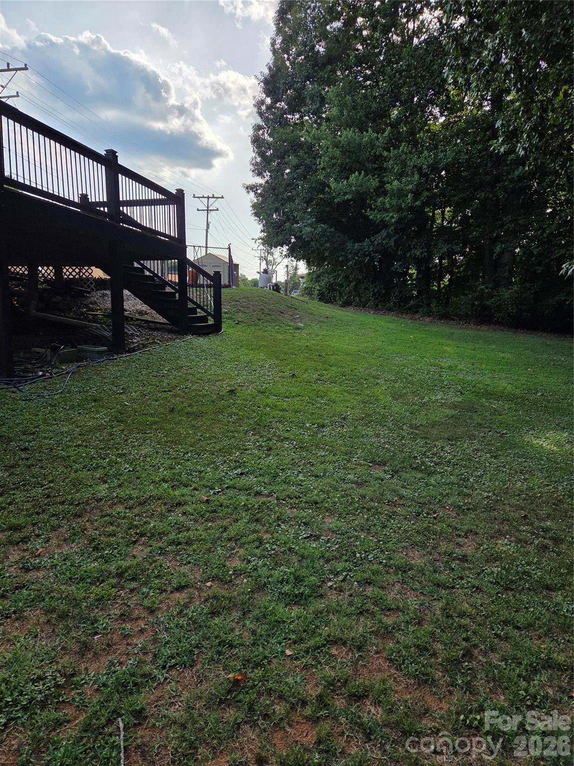 main property photo 25