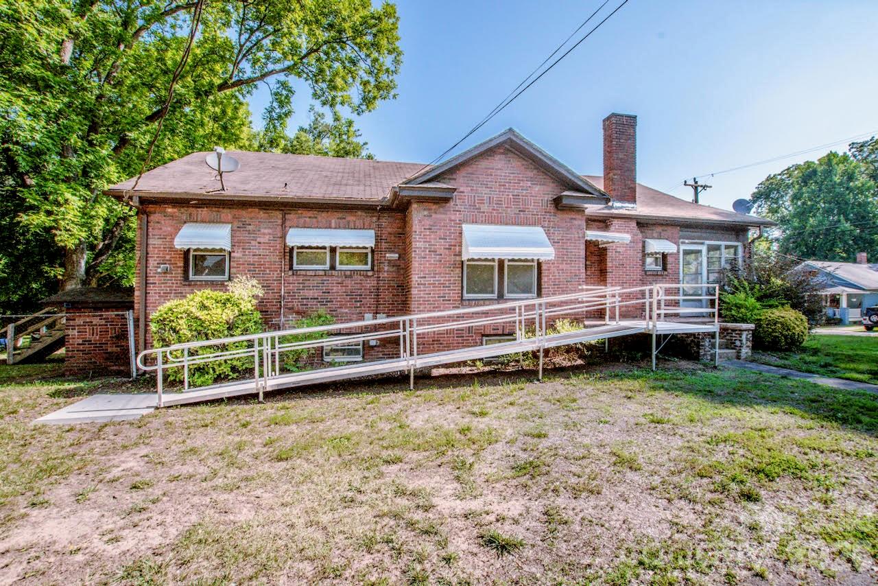 main property photo 5