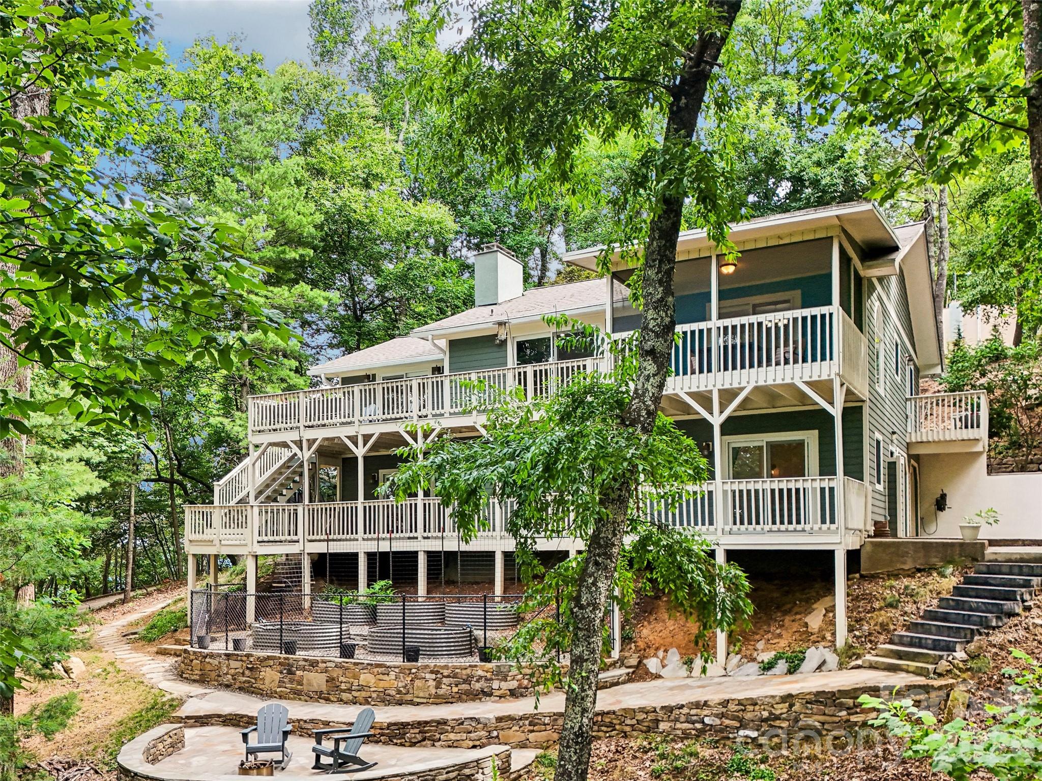 main property photo 40