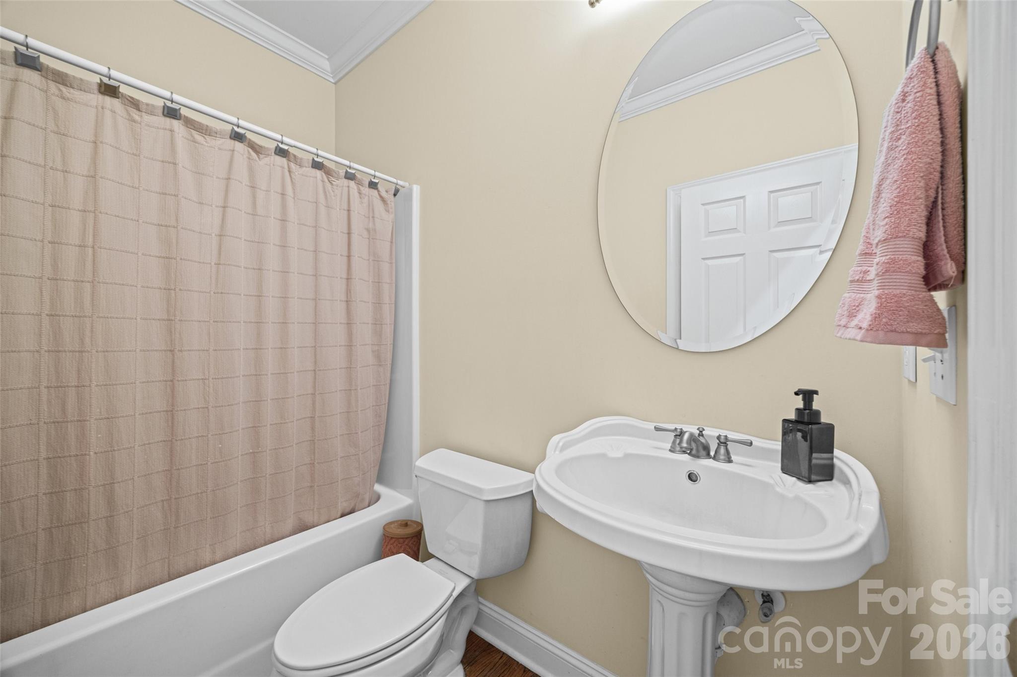 main property photo 25