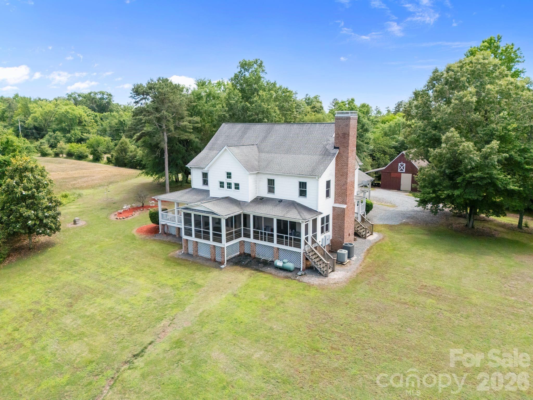 main property photo 26