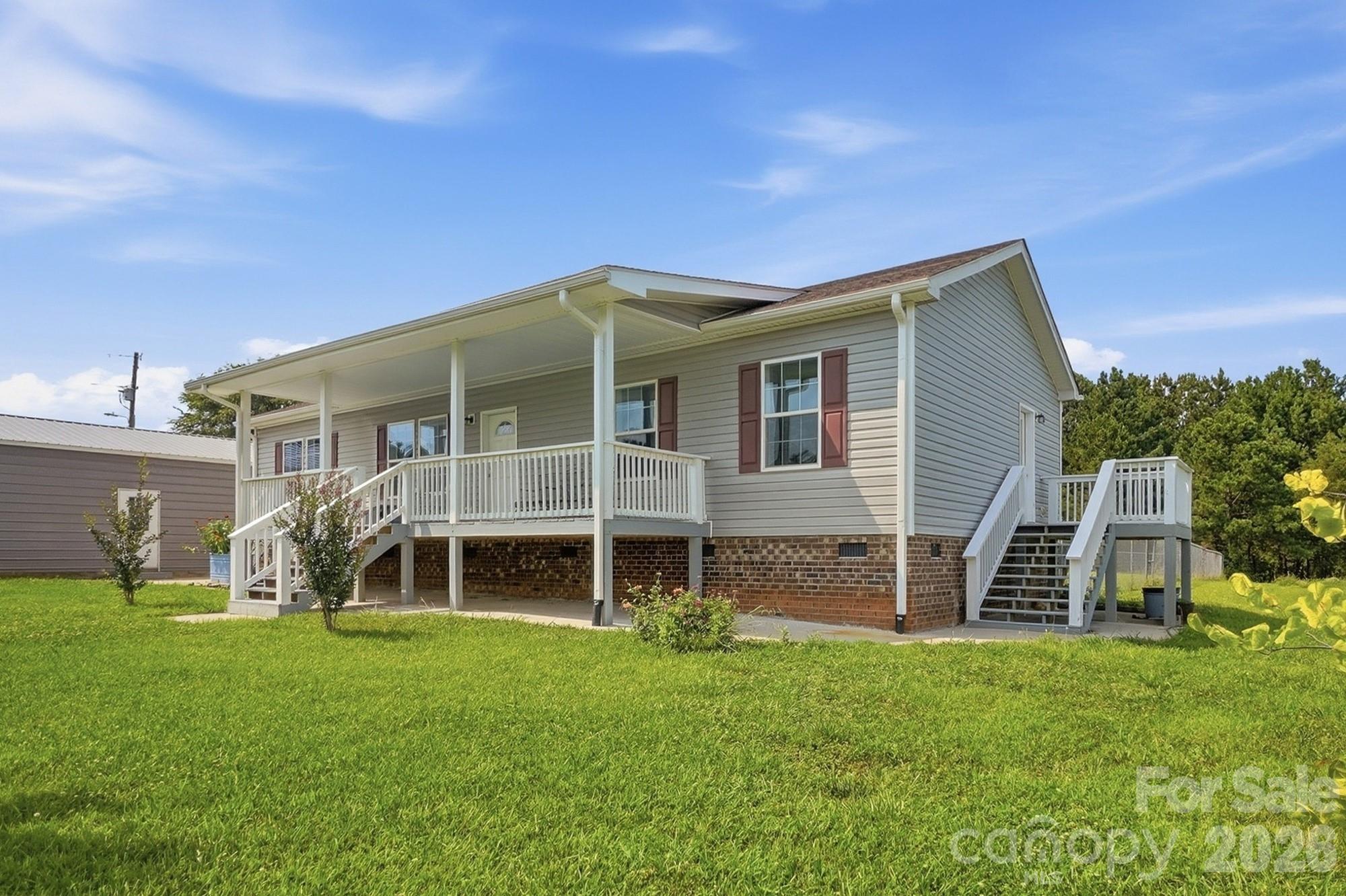 main property photo 36