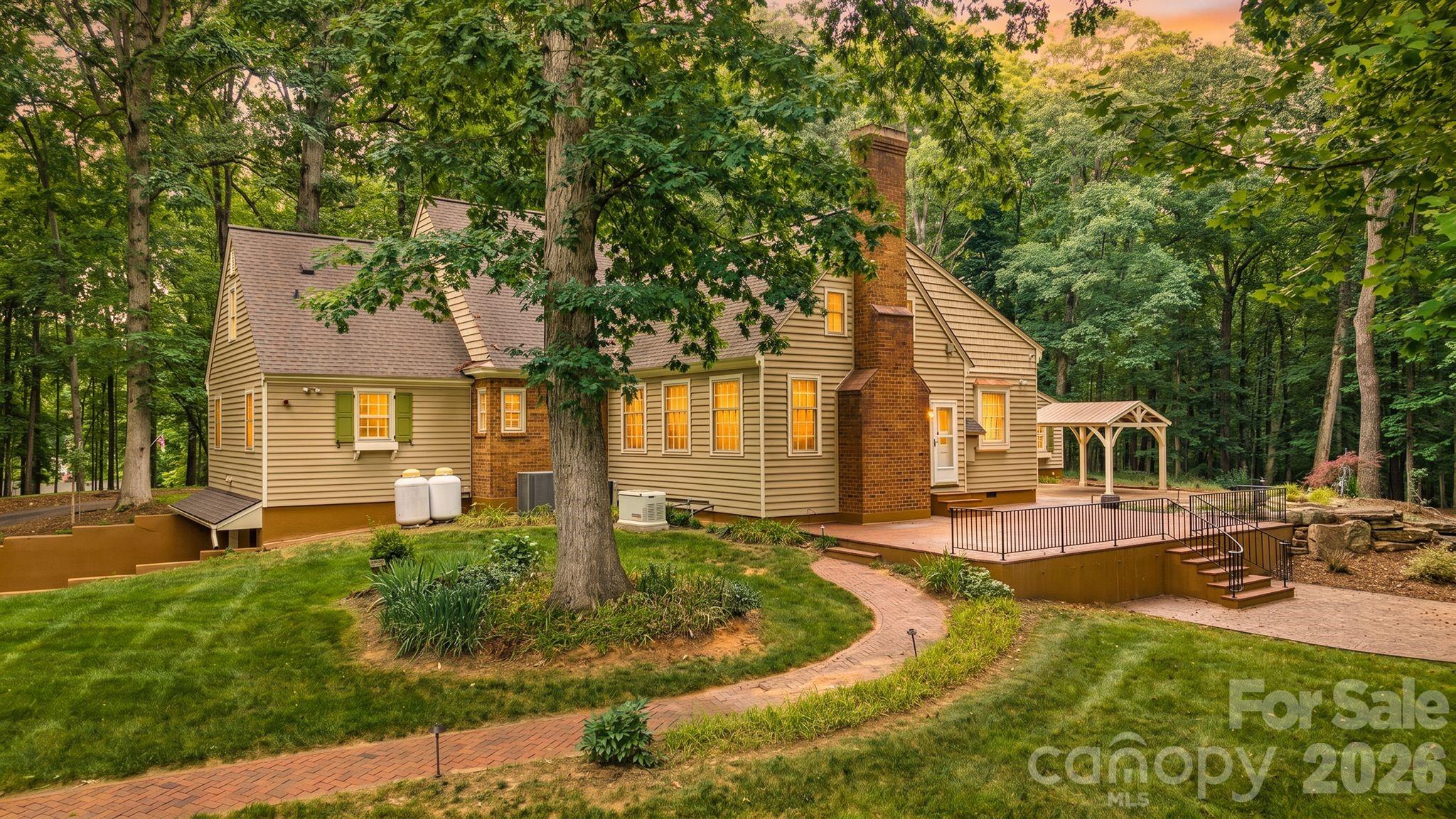 main property photo 2