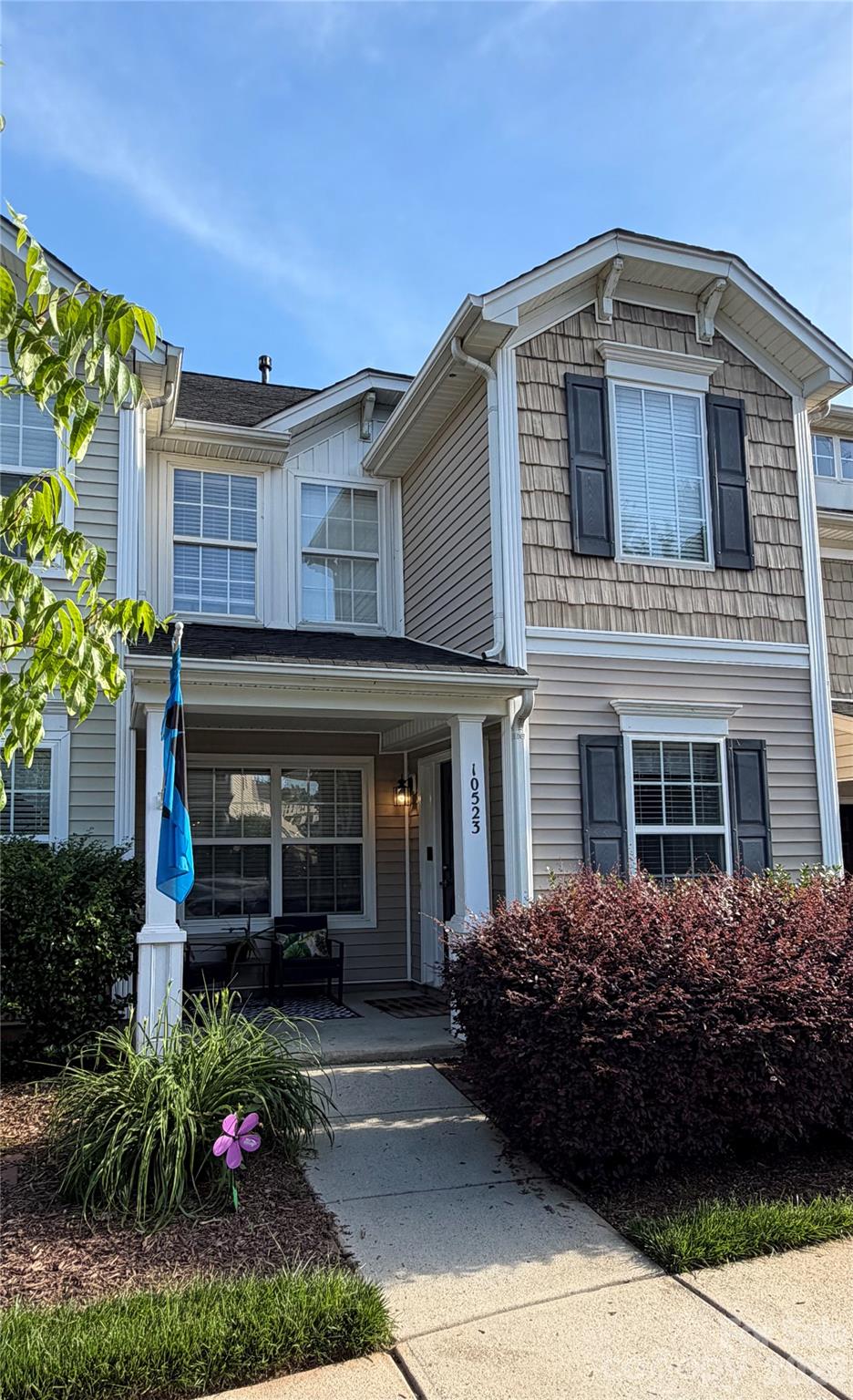 main property photo 30