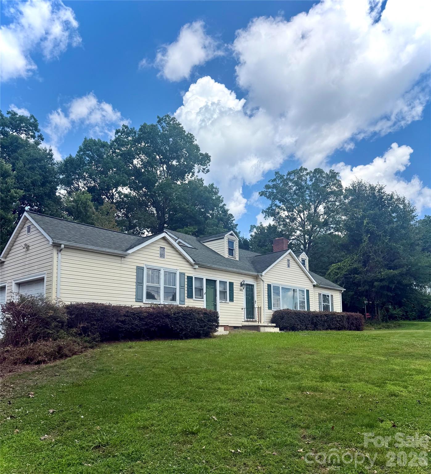 main property photo 3