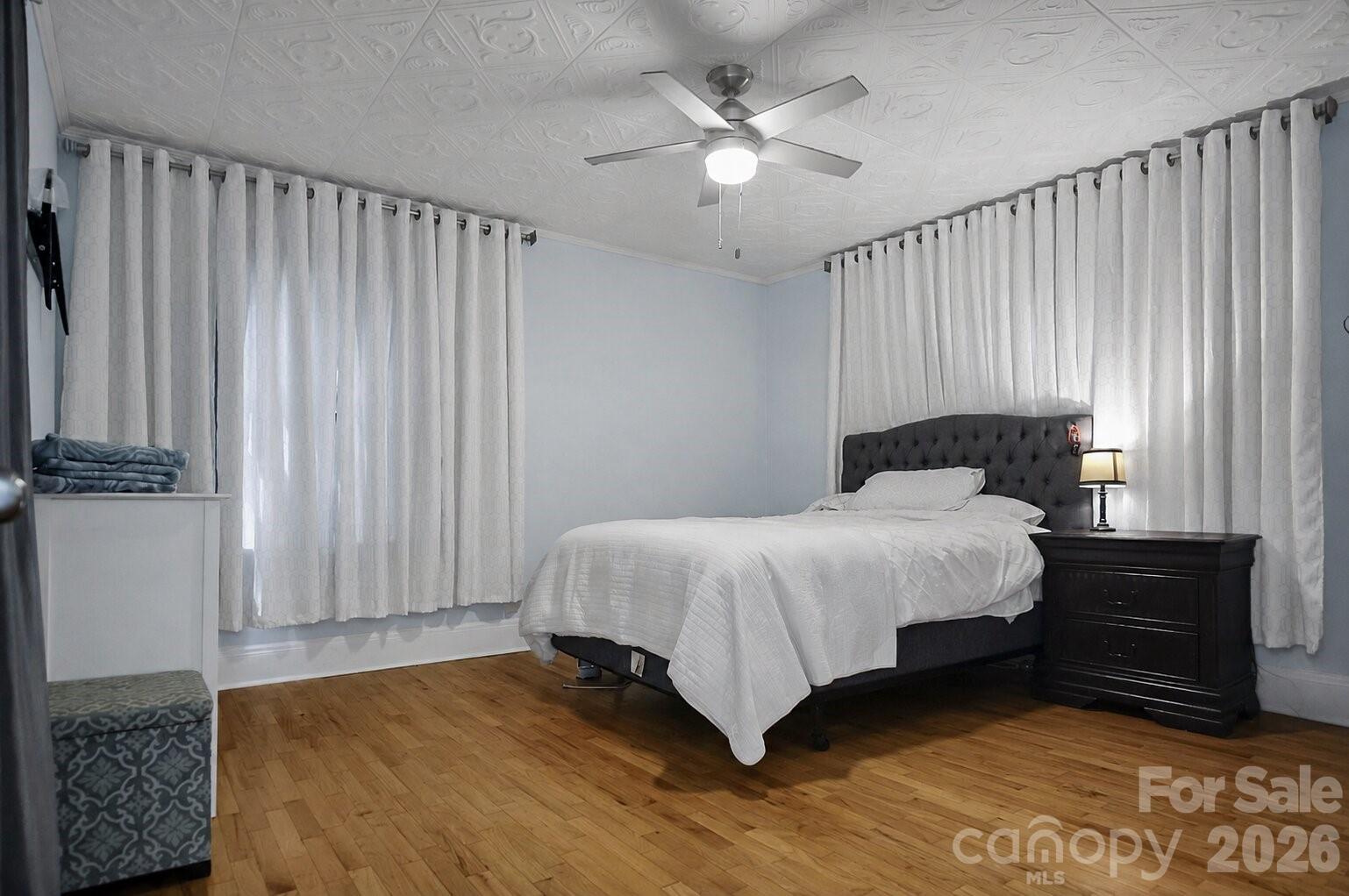 main property photo 16