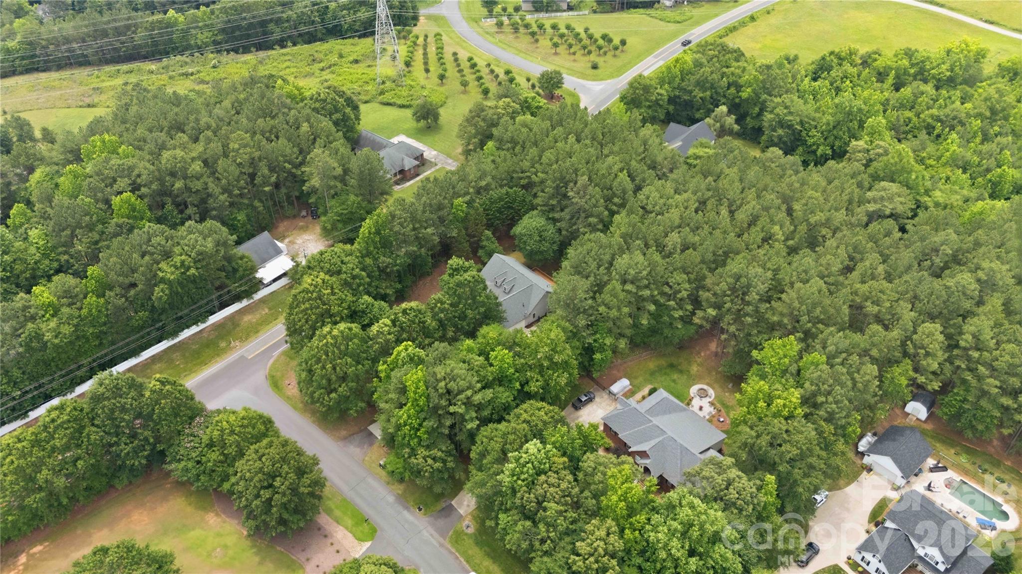 main property photo 45