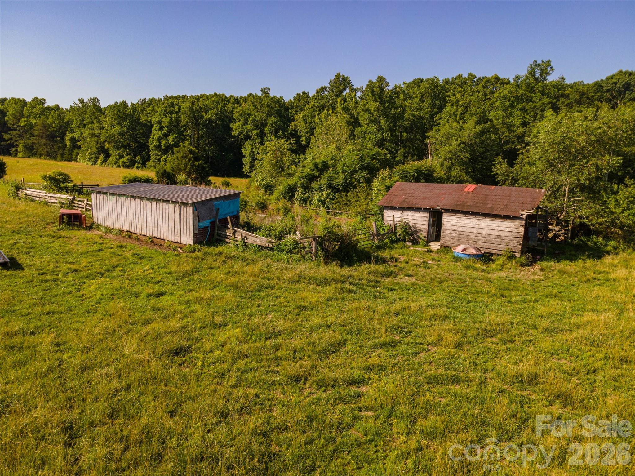 main property photo 18