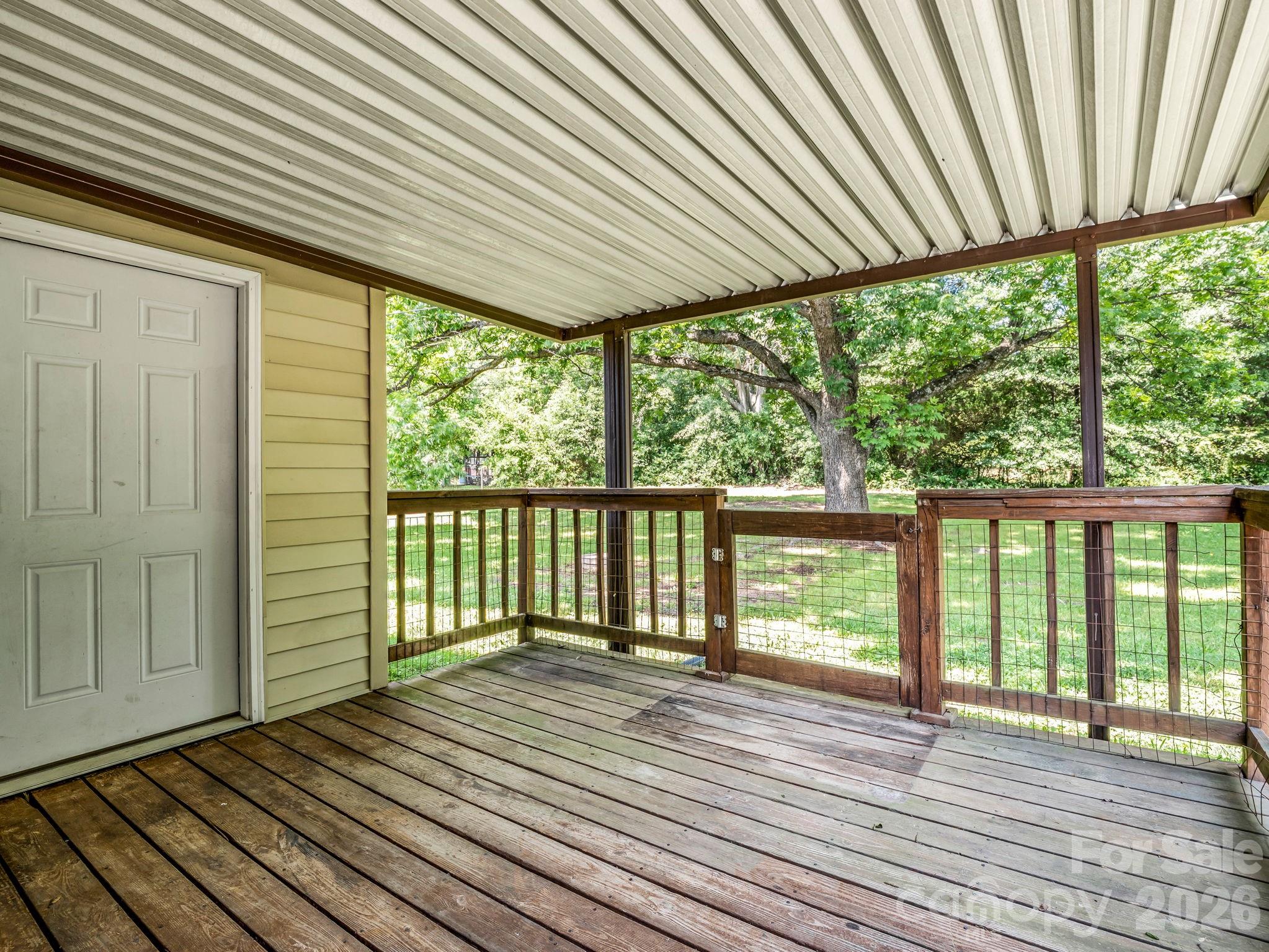 main property photo 29