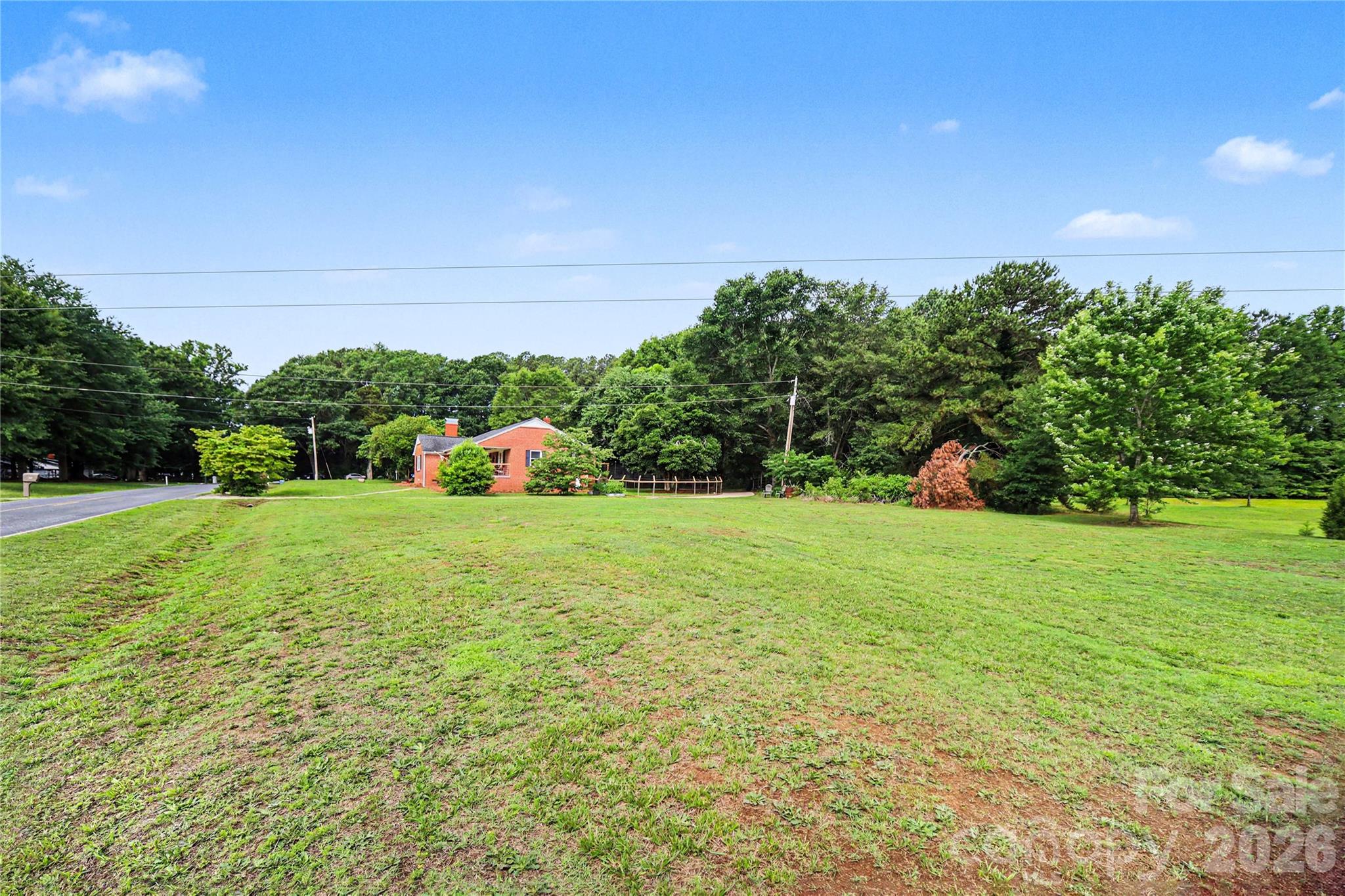 main property photo 25