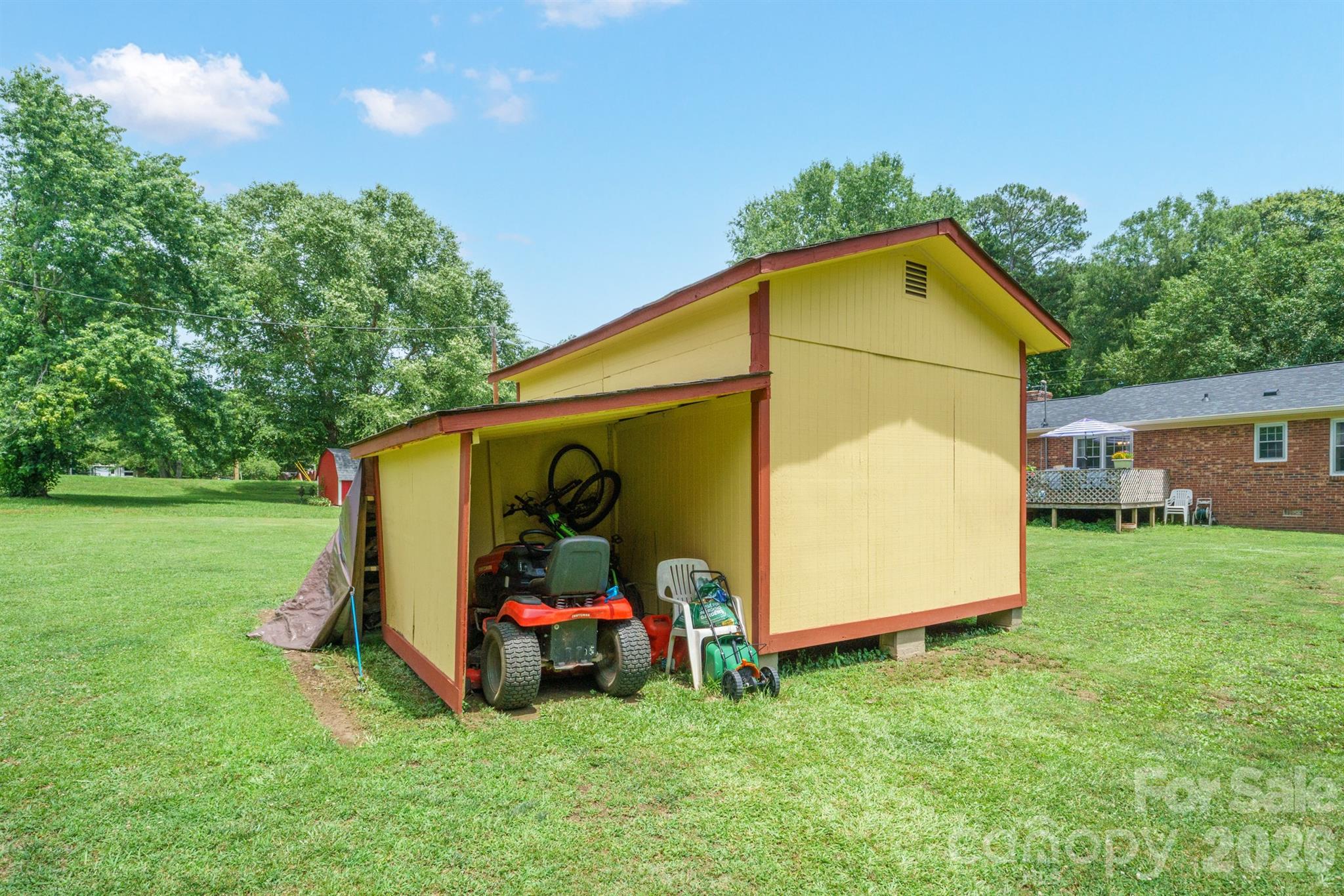 main property photo 20