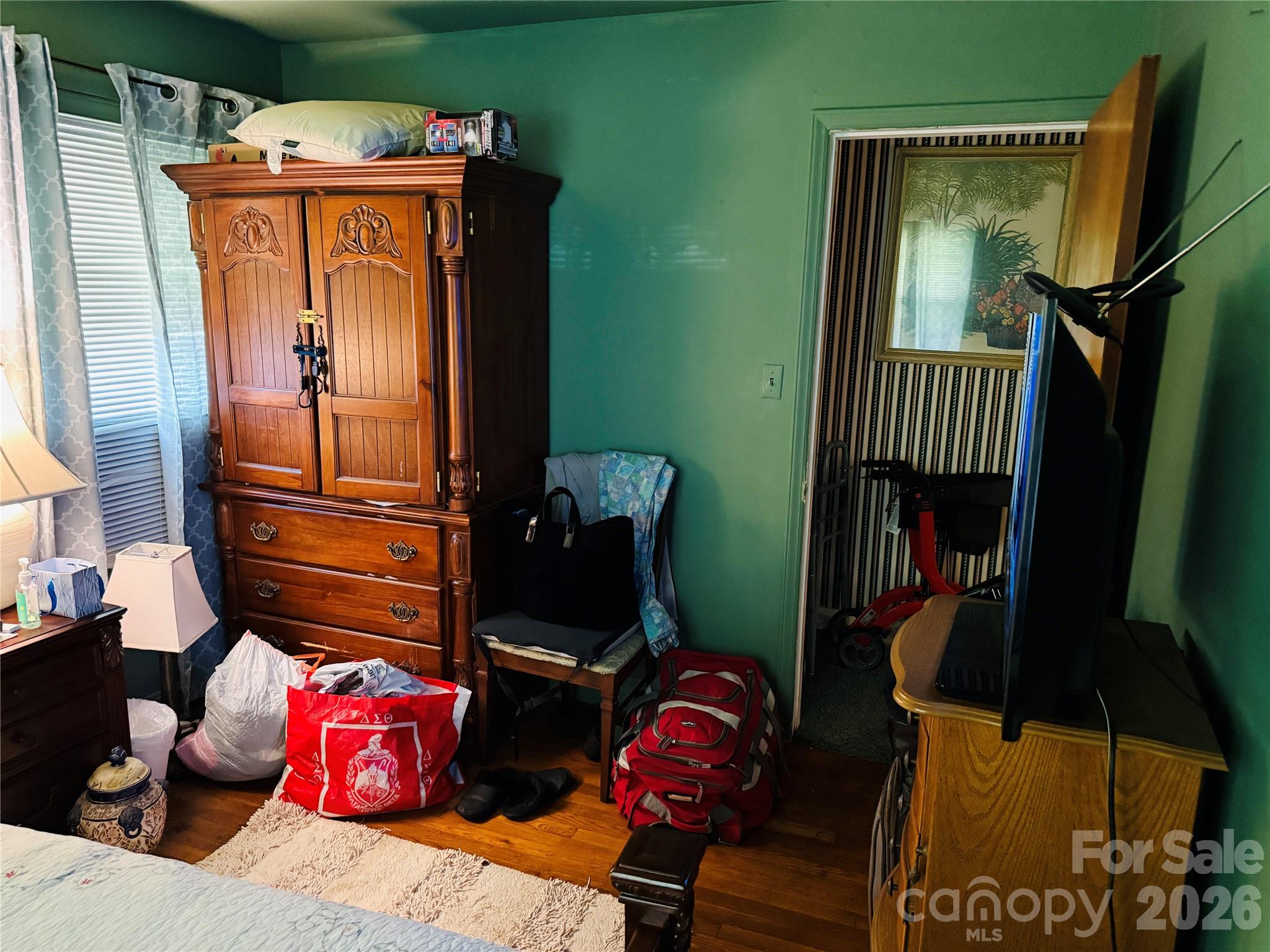 main property photo 23