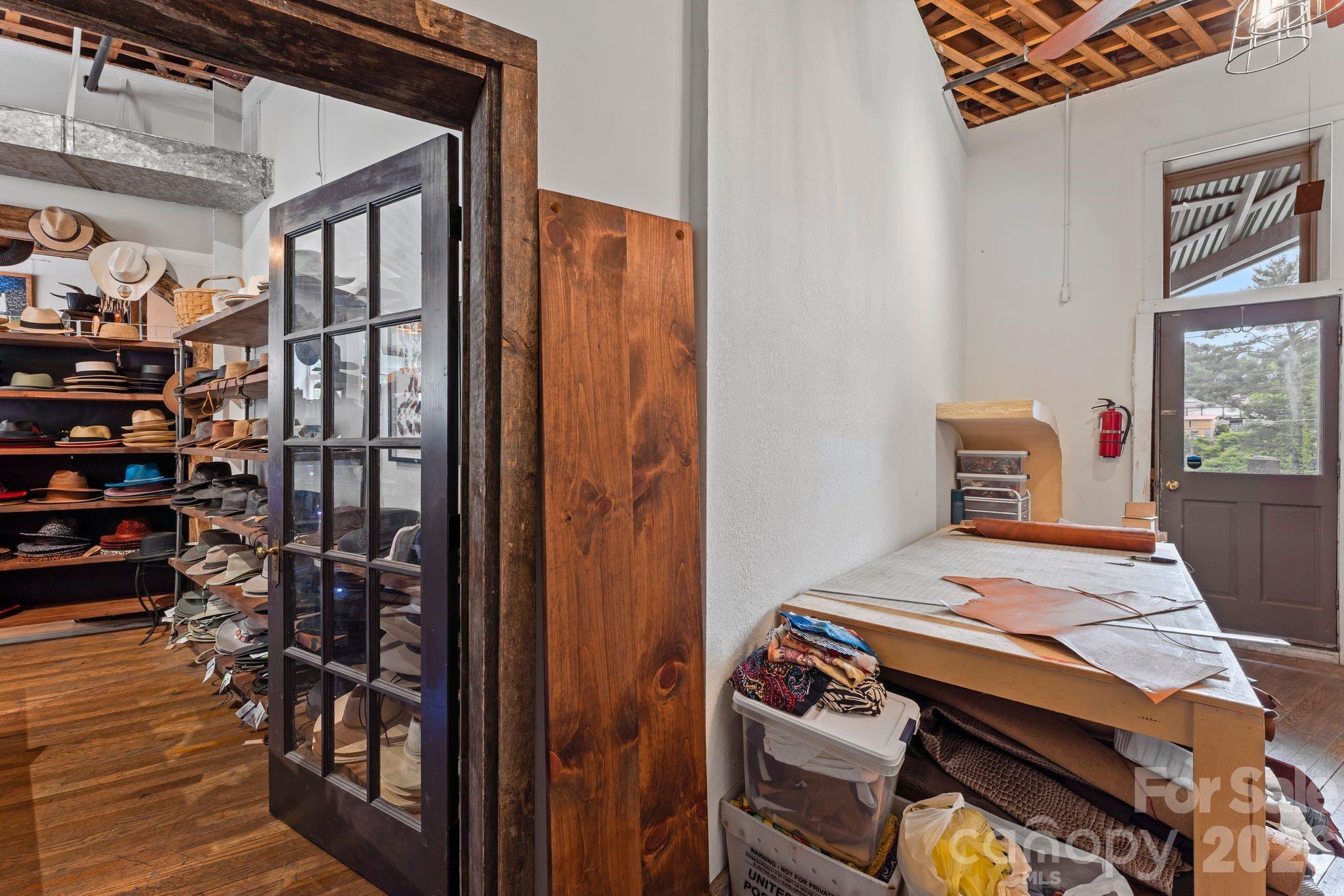 main property photo 32