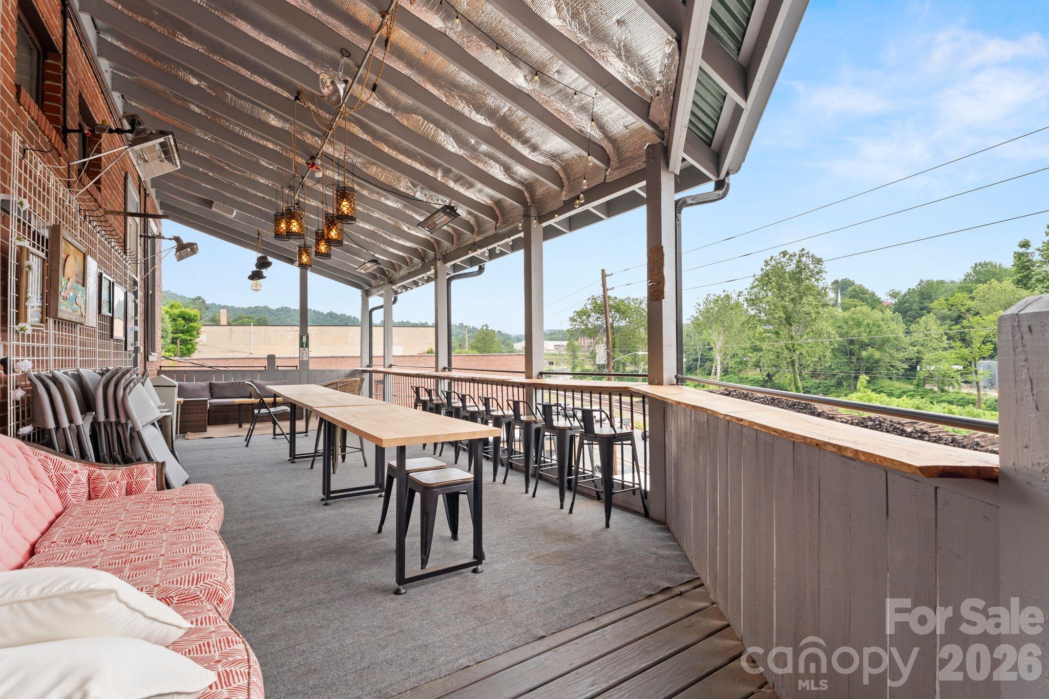 main property photo 36