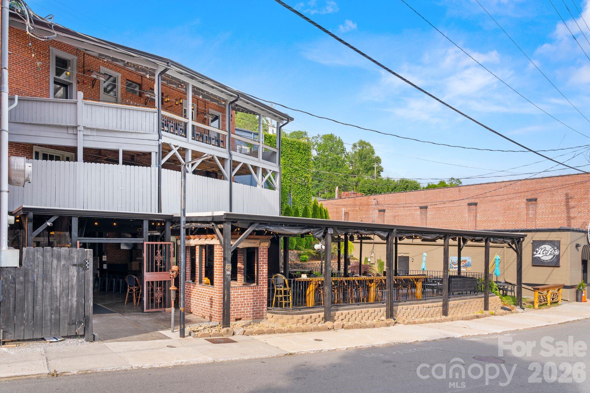 main property photo 41