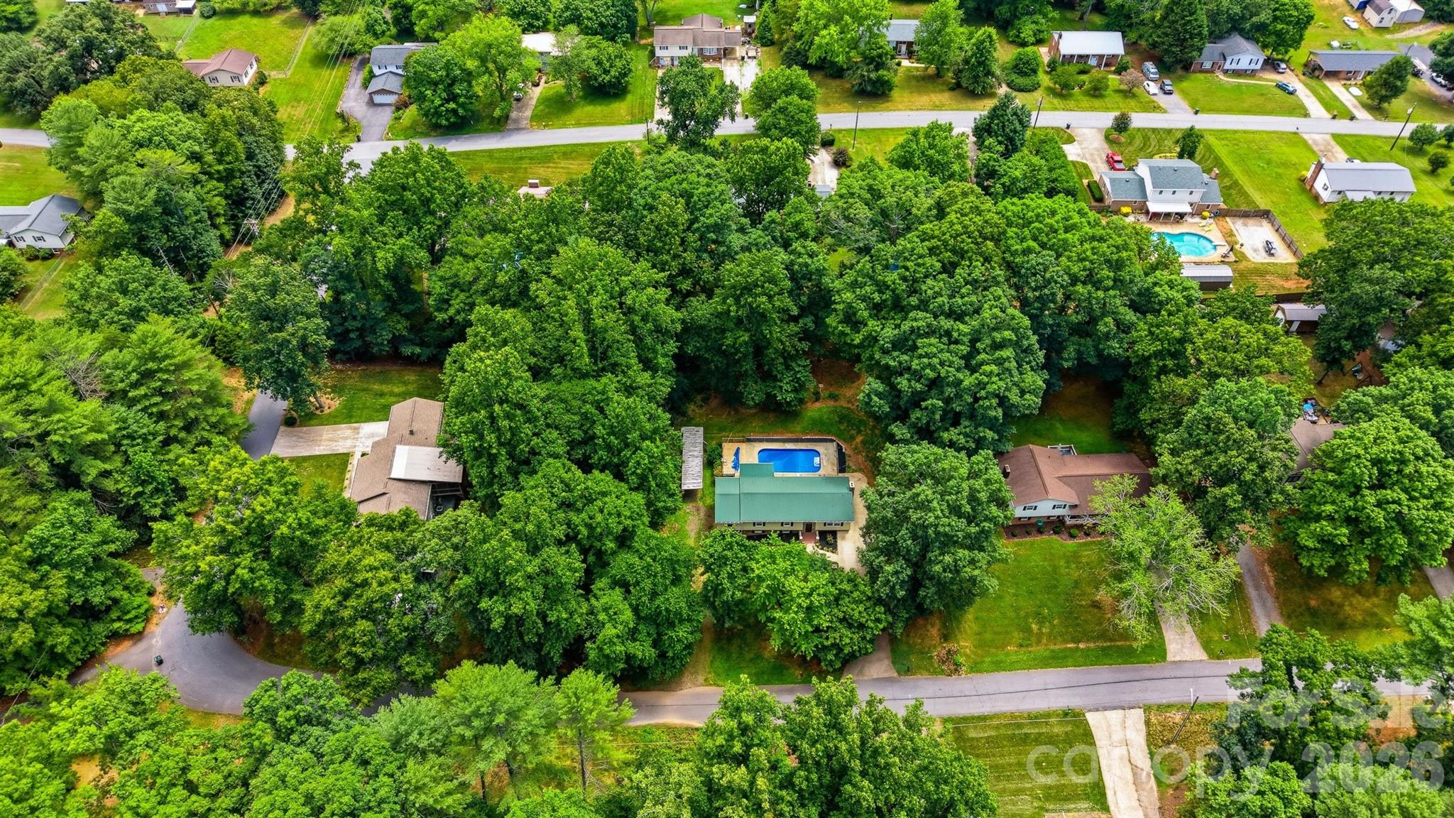 main property photo 31