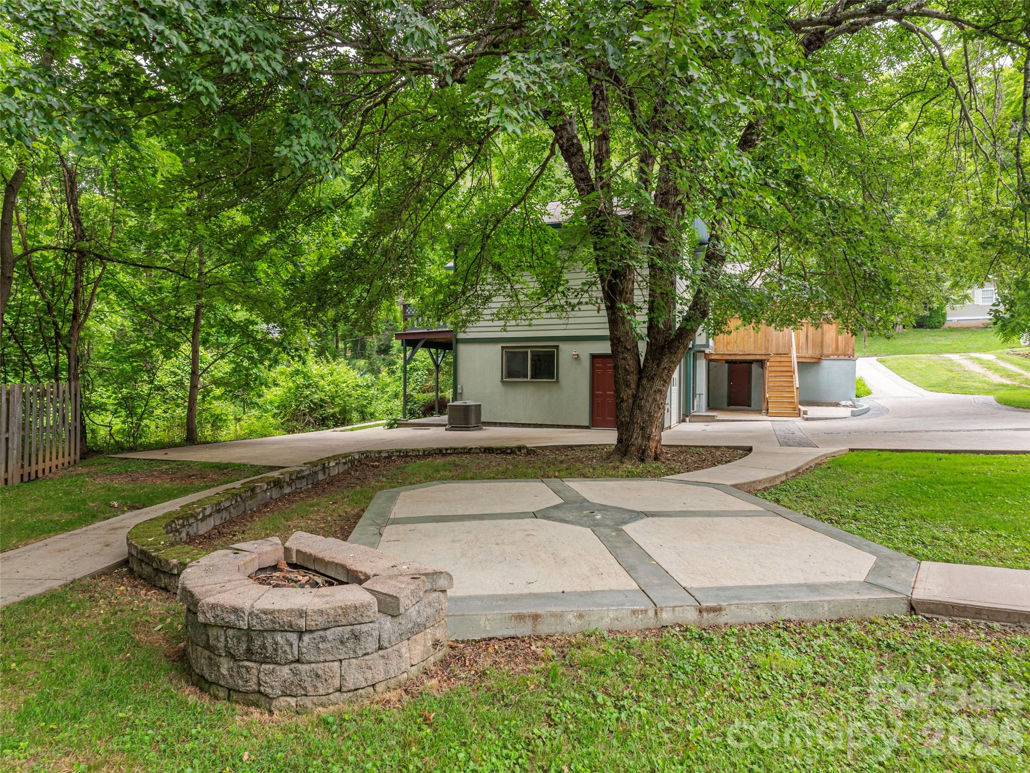 main property photo 32