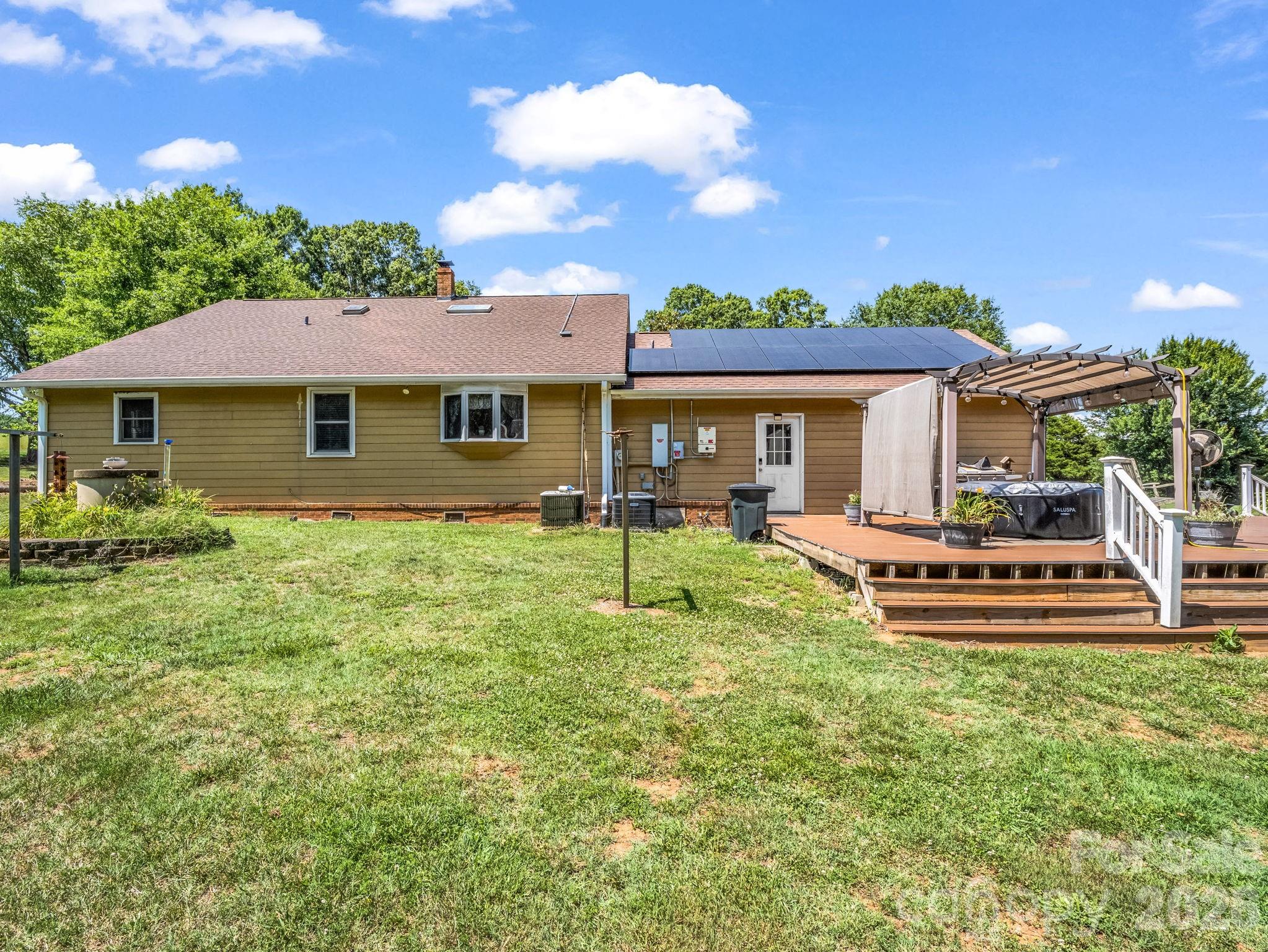 main property photo 4