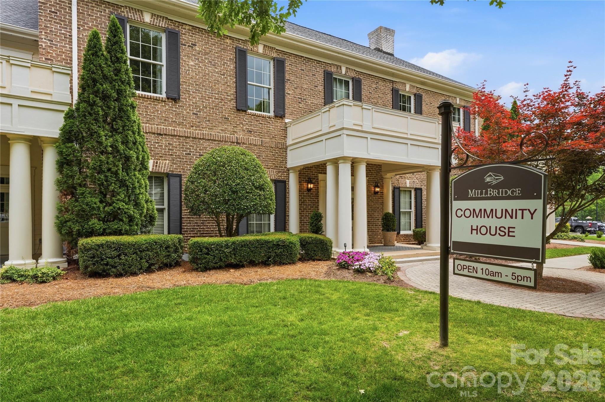 main property photo 40