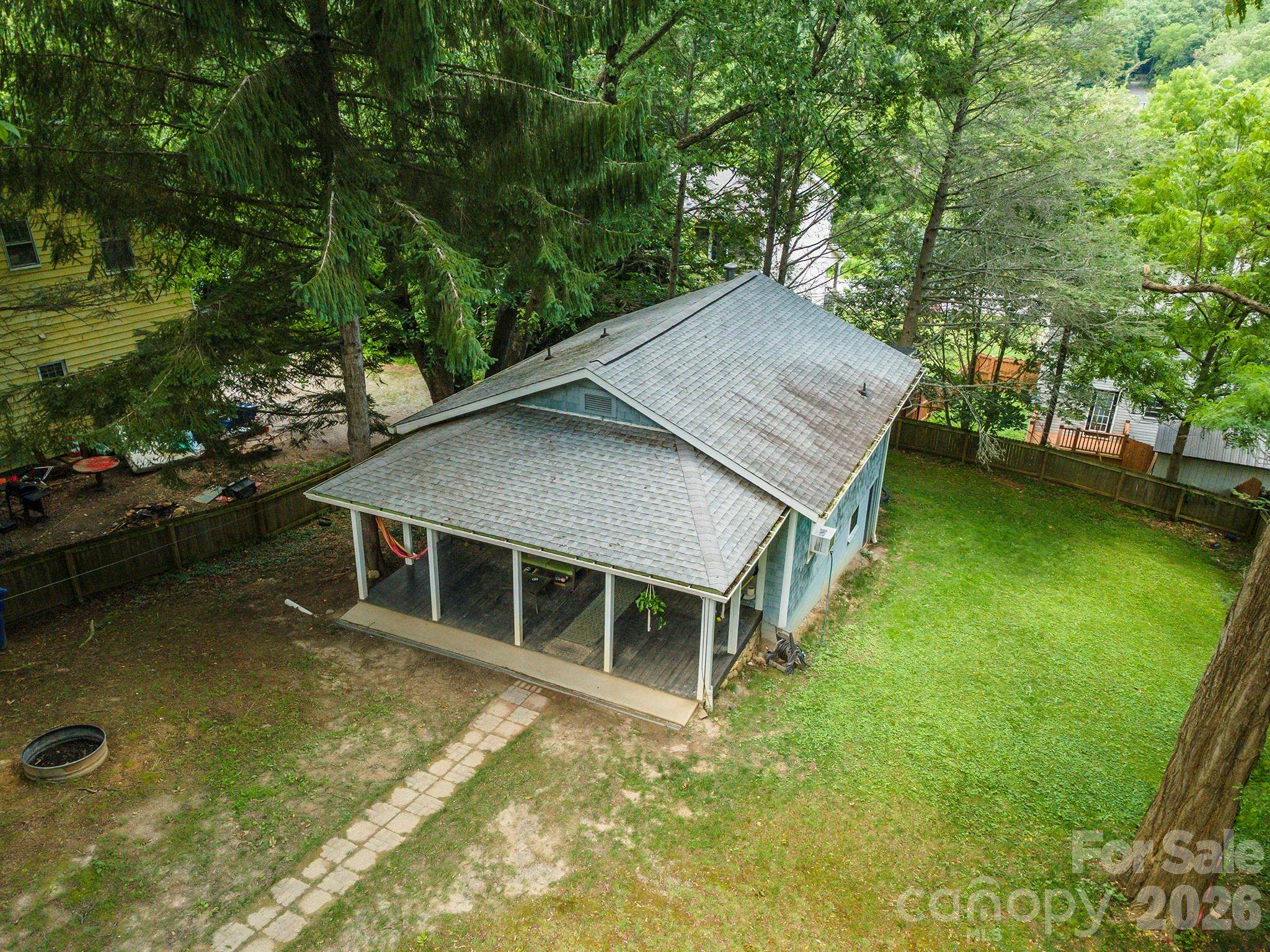 main property photo 29